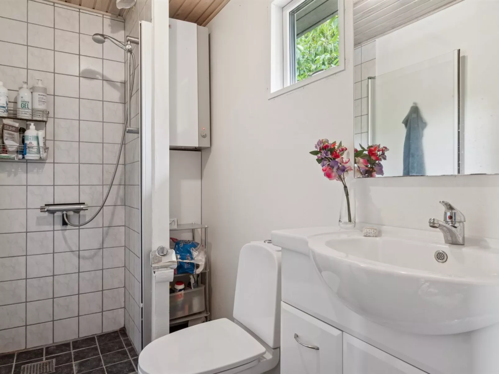 "Bruno" - 400m from the sea-Binnen