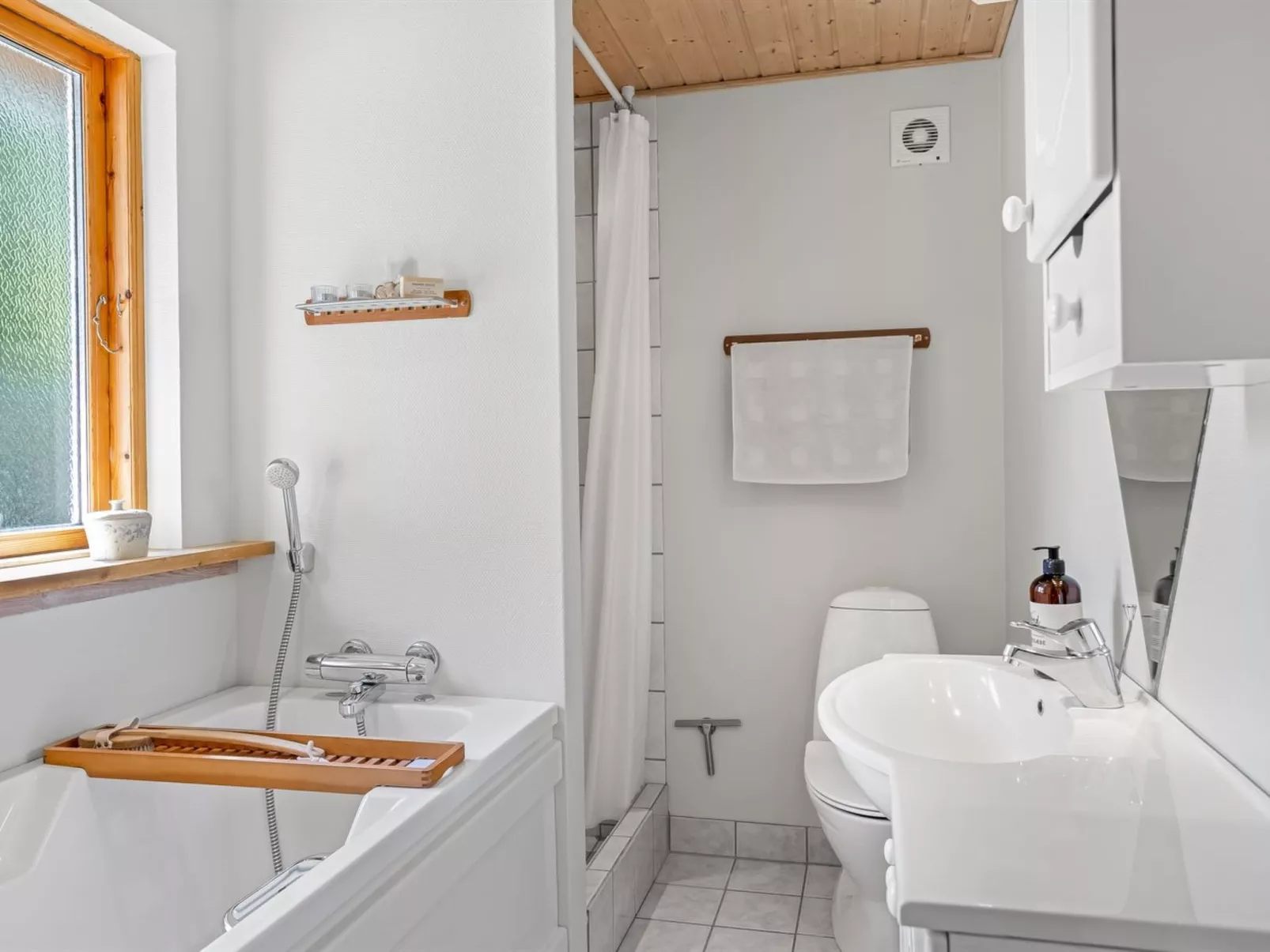 "Elviira" - 200m from the sea-Binnen