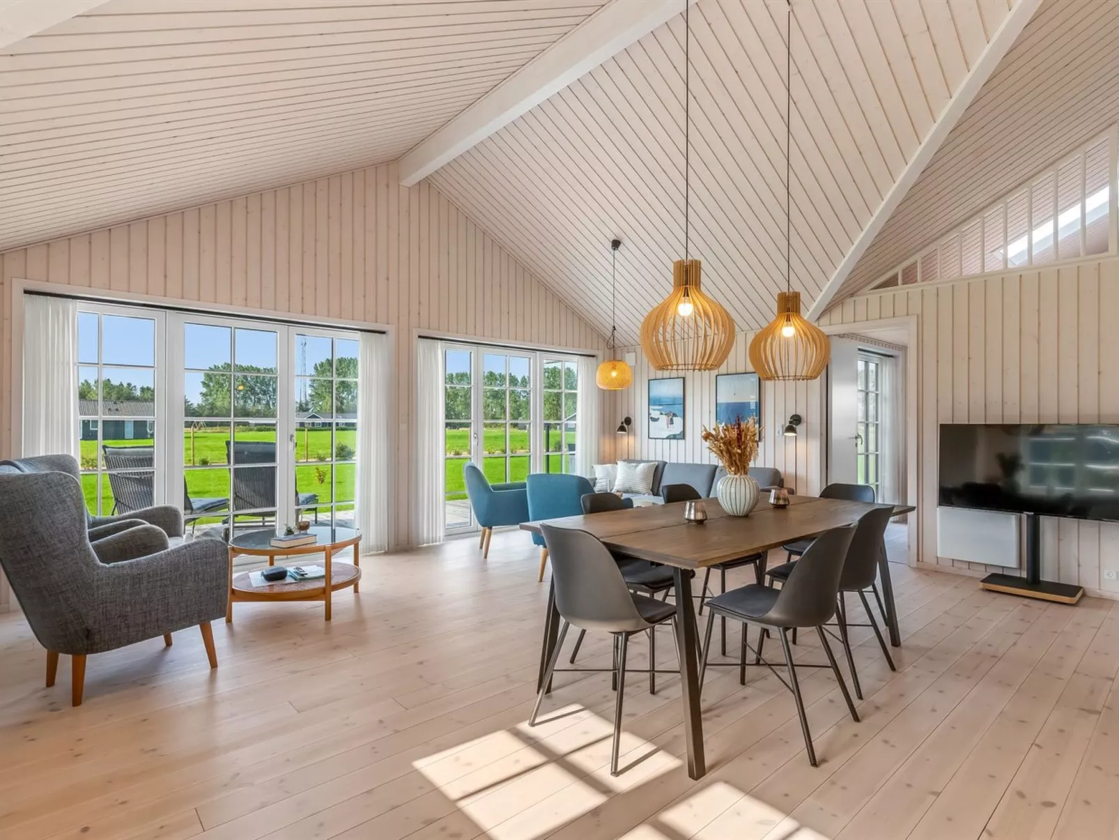 "Hellevi" - 900m from the sea-Binnen