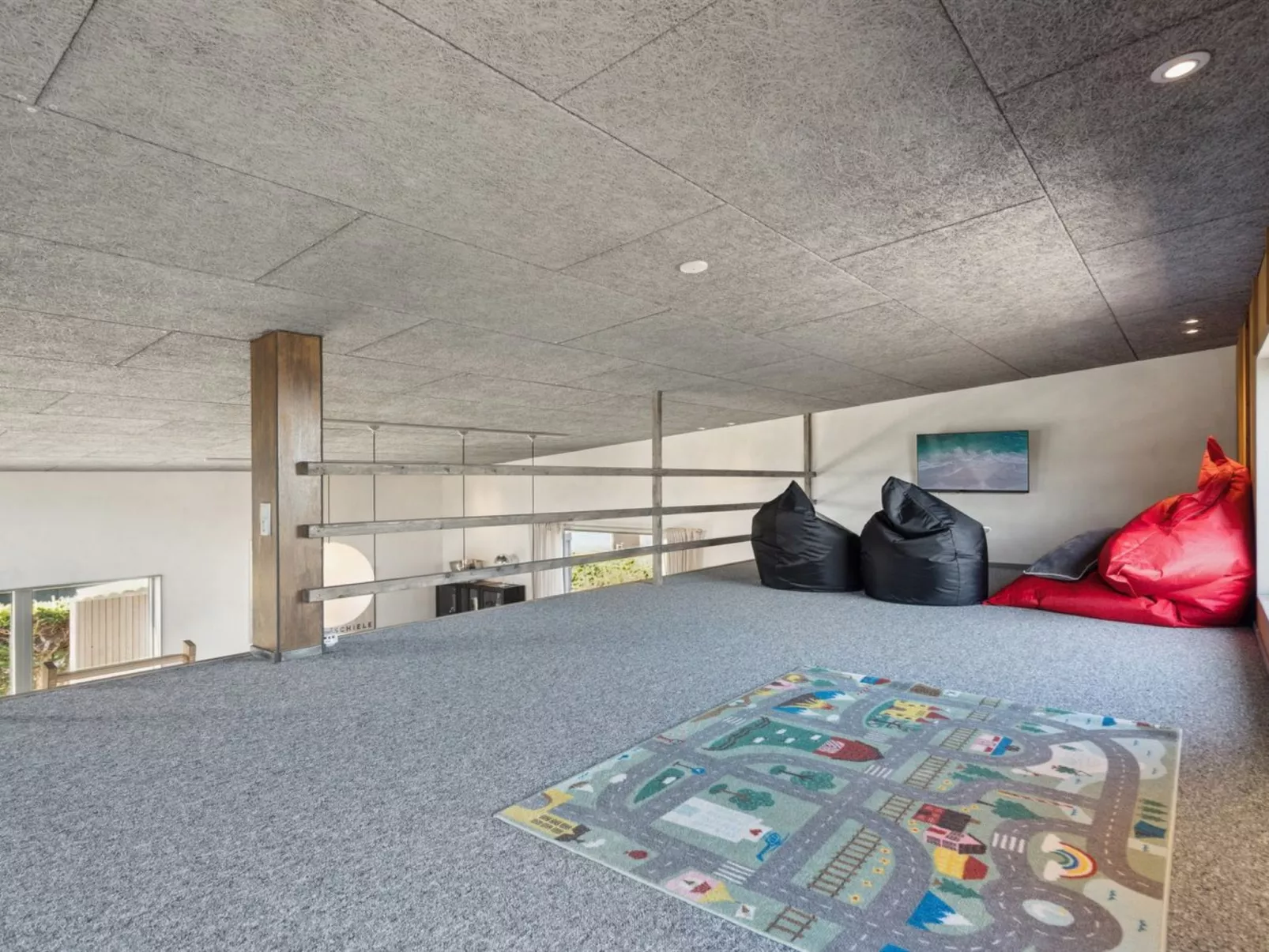 "Elvie" - 150m from the sea-Binnen