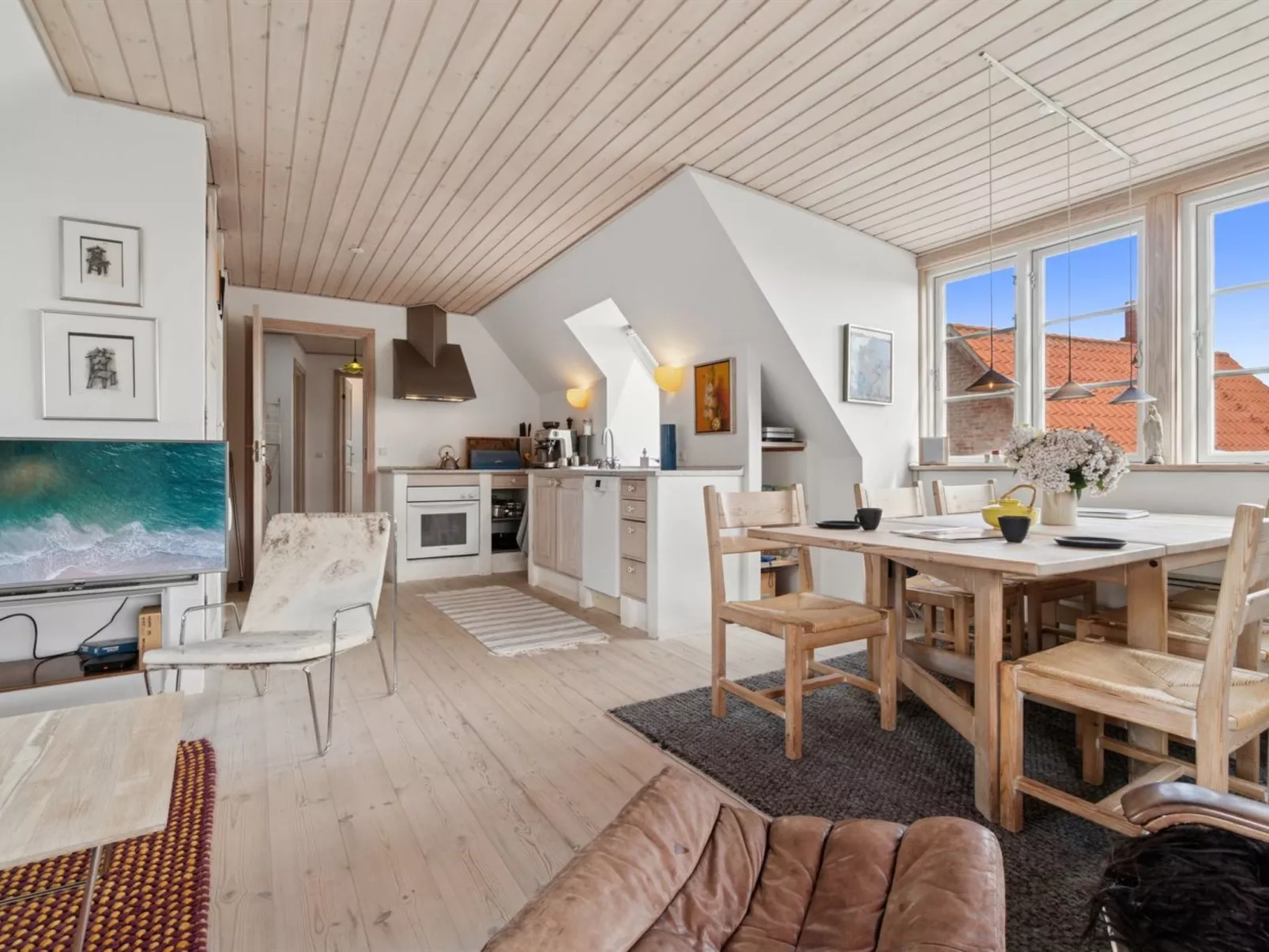 "Habbo" - 300m from the sea-Binnen