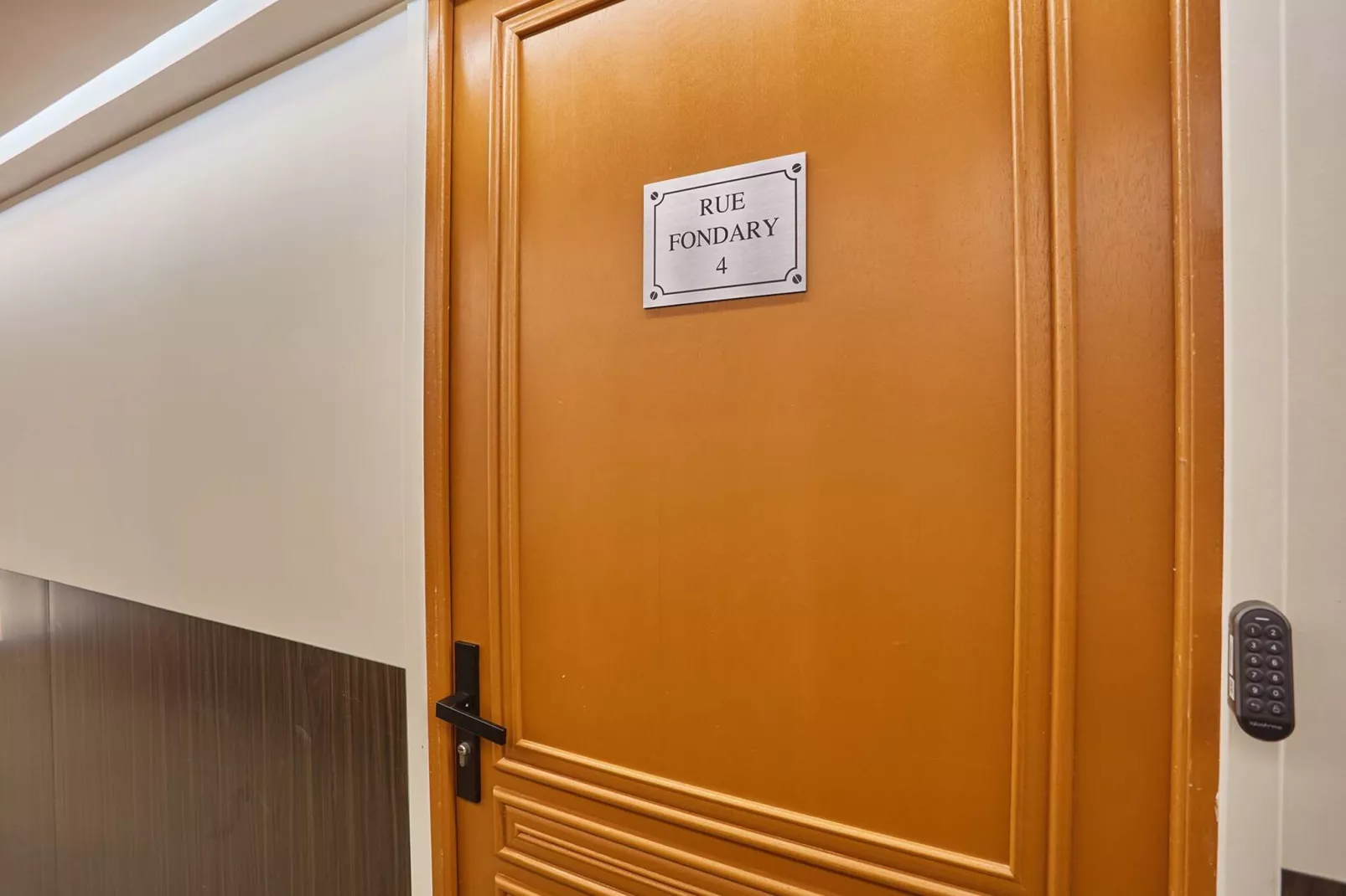 FONDARY 4-Image-tags.