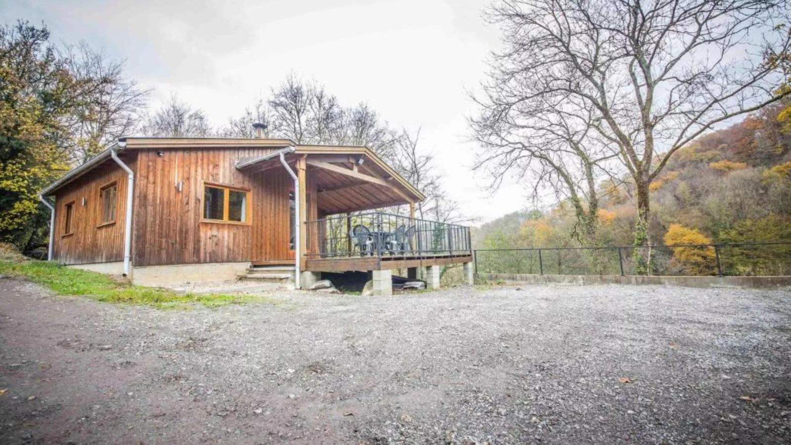 Vue sur Ourthe-Buitenkant zomer