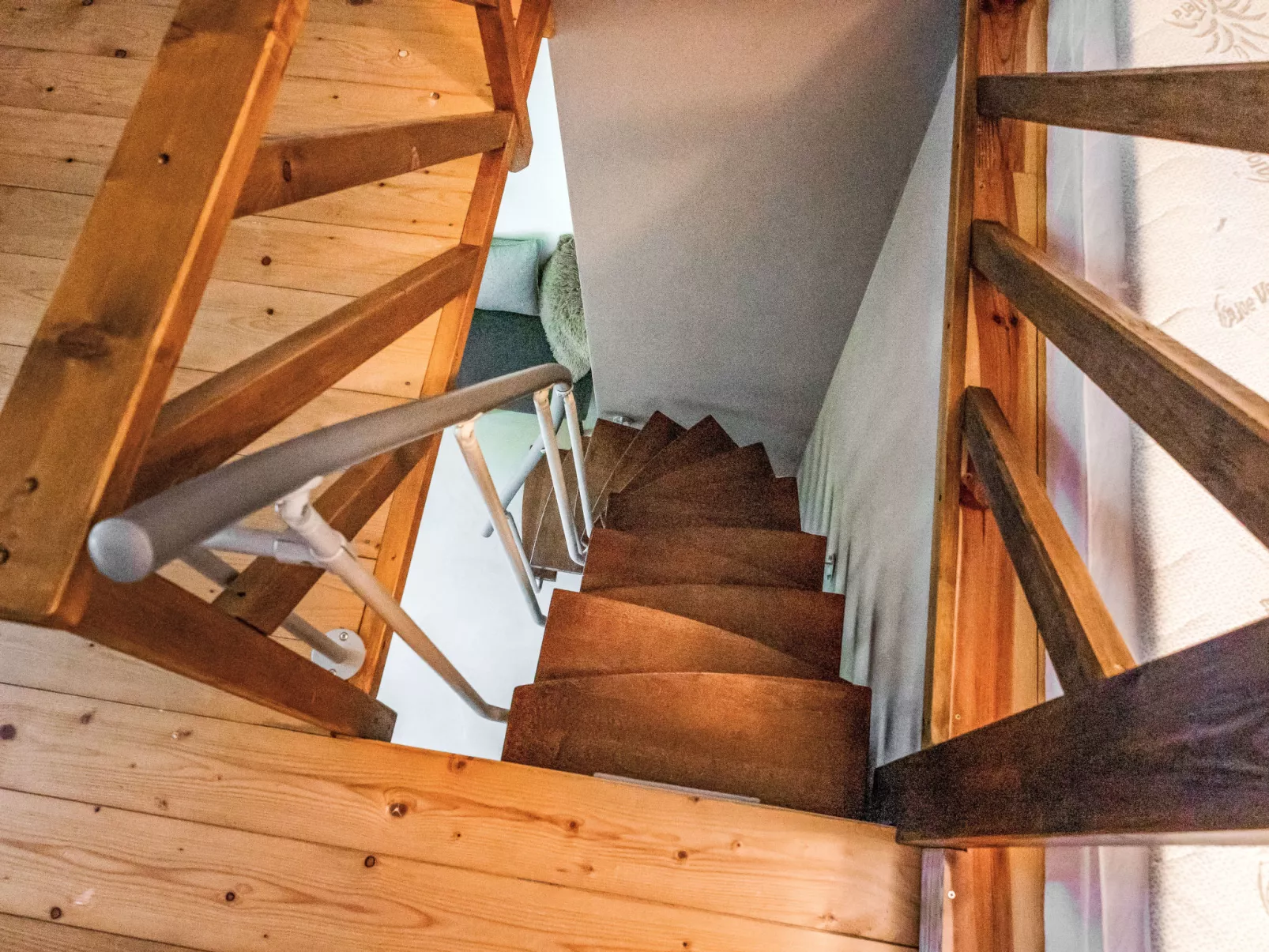 Sachrův Kopec-Binnen