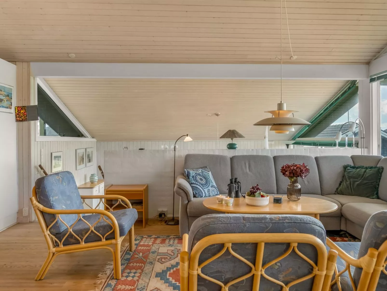 "Myrna" - 250m from the sea-Binnen