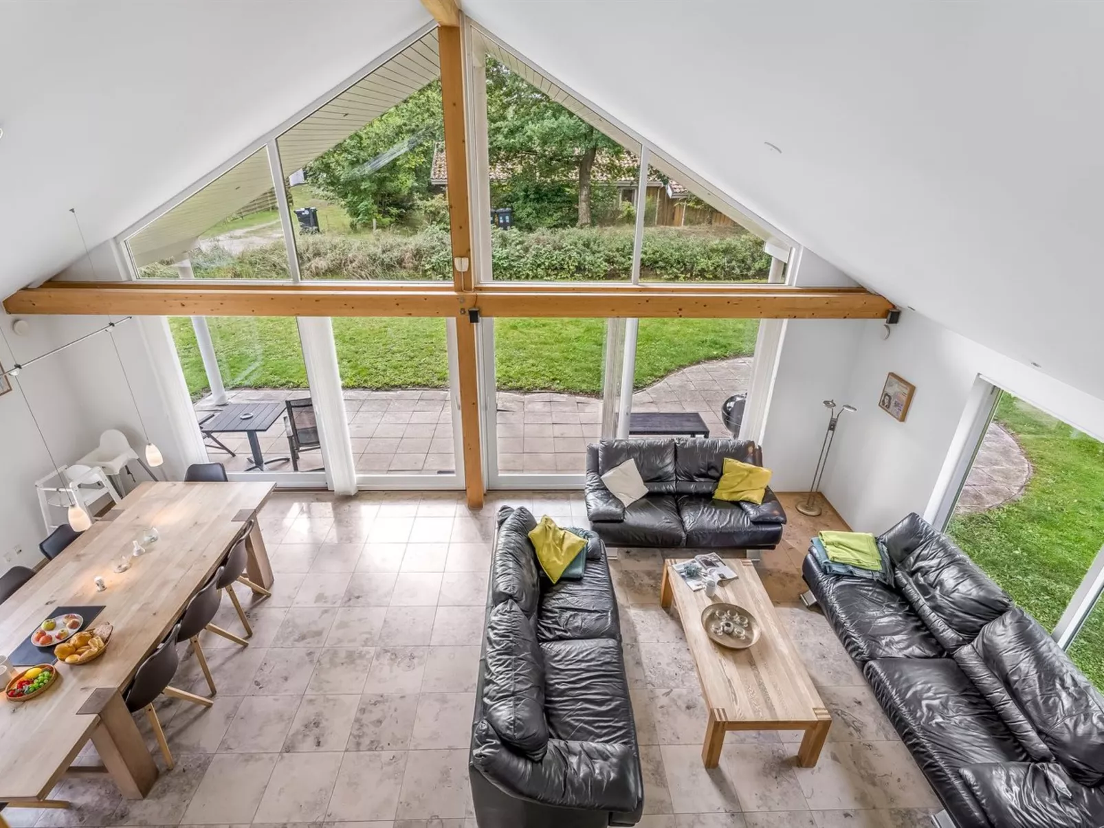 "Talitha" - 40m from the sea-Binnen