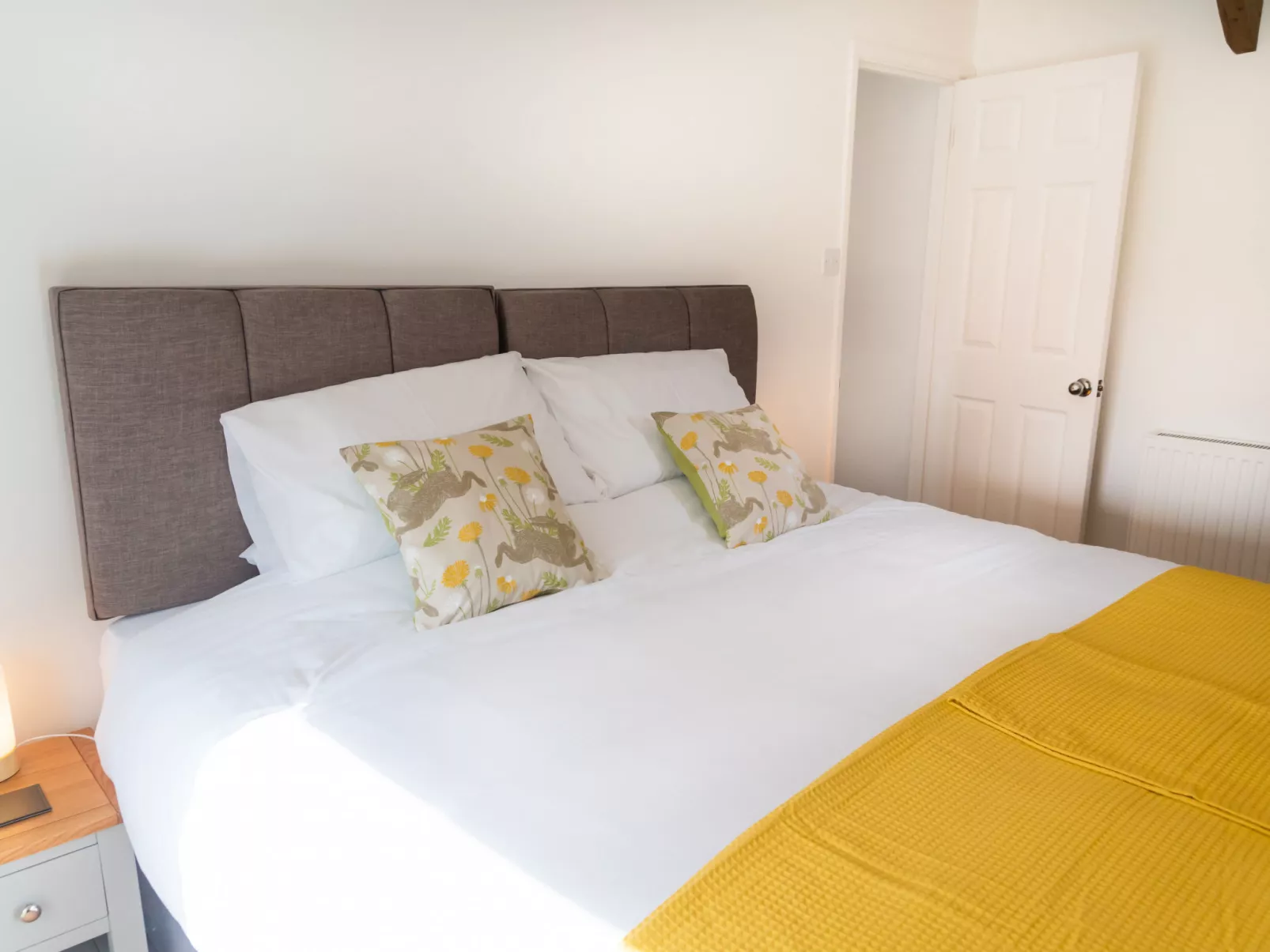 Court Cottage-Binnen