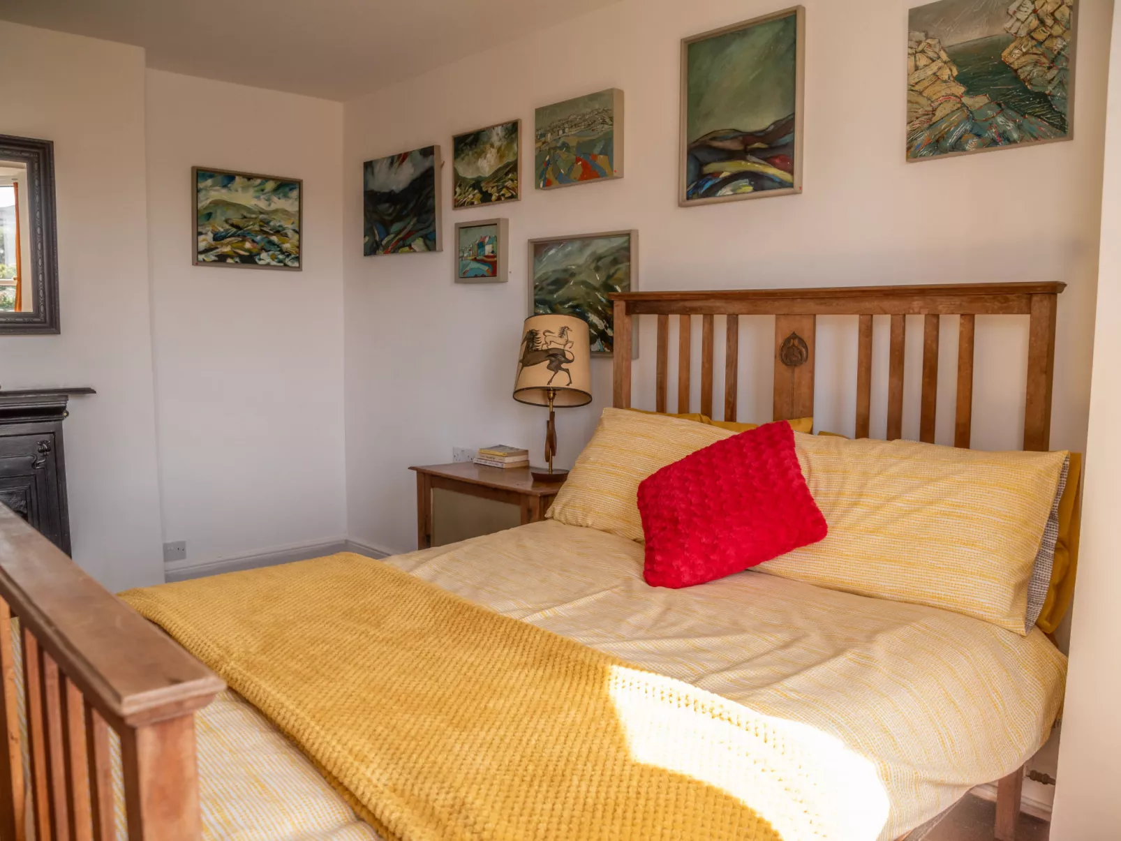 Western Watch-Binnen