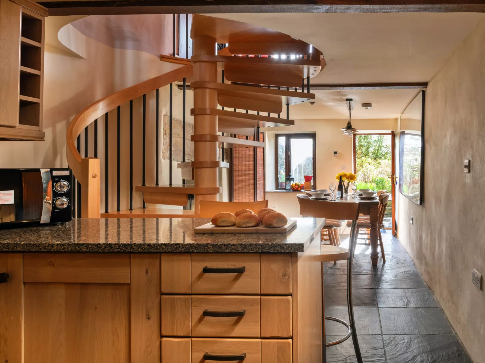 Dolwar Cottage-Binnen