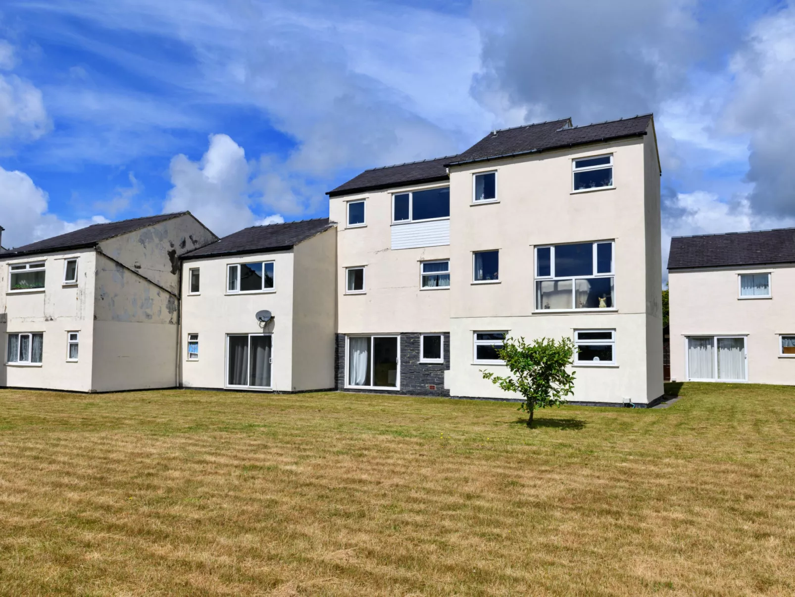 Golygfa o'r Castell - Castle Views-Buiten