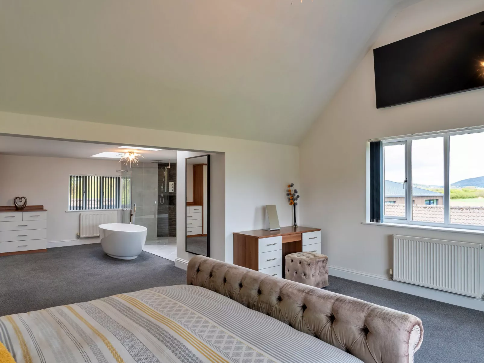 Stone Bow Farmhouse-Binnen