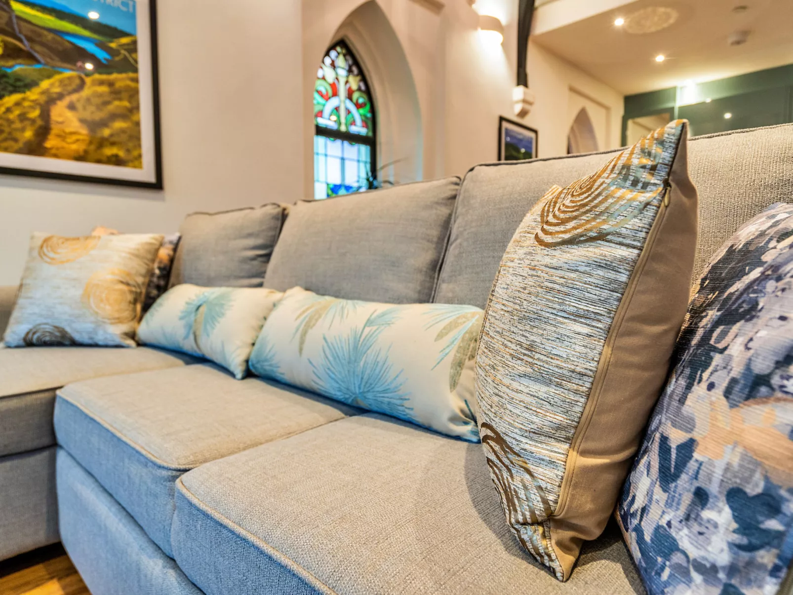 The Church Vaults-Binnen