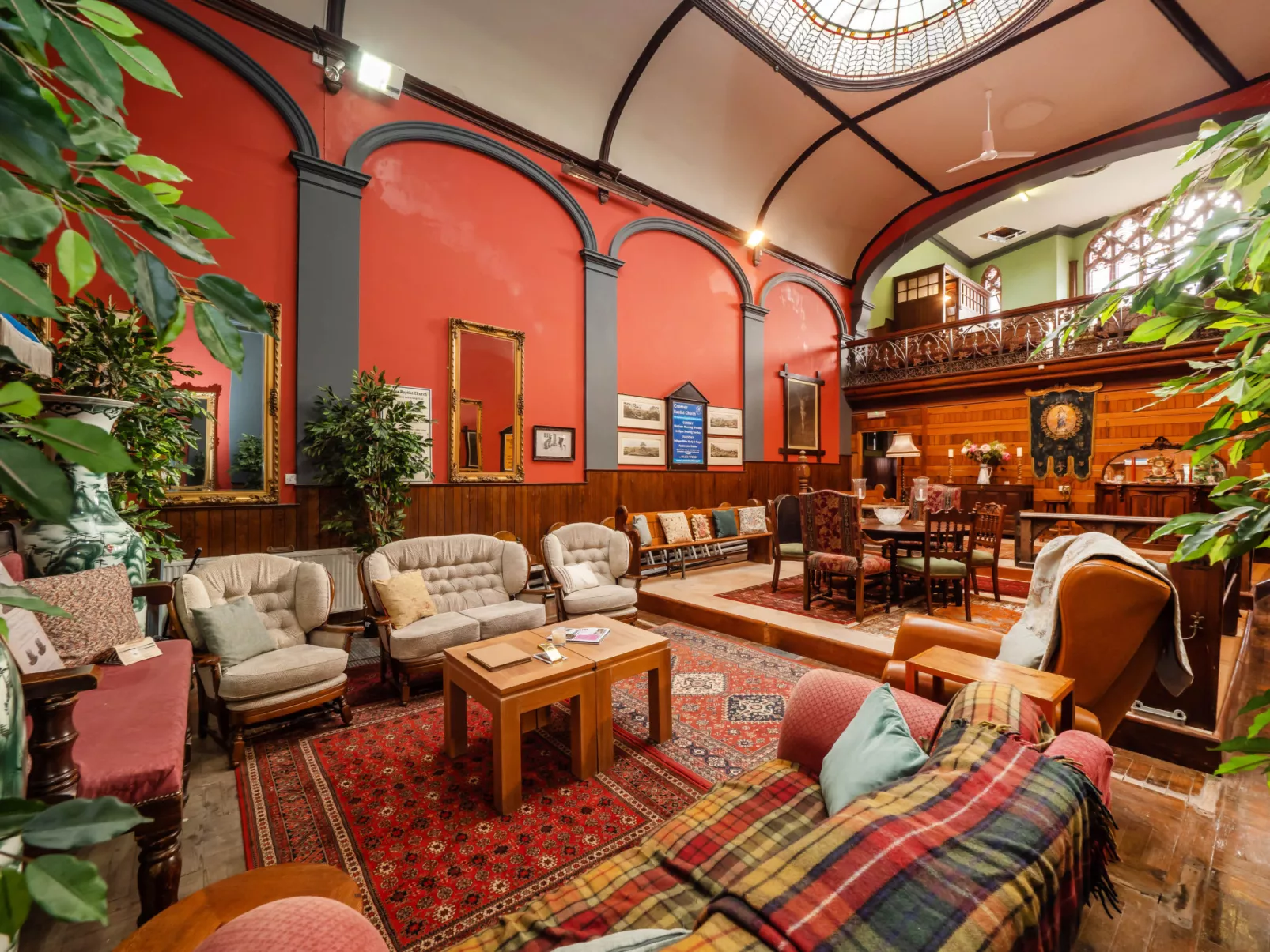 The Old Sunday School & Vestry-Binnen