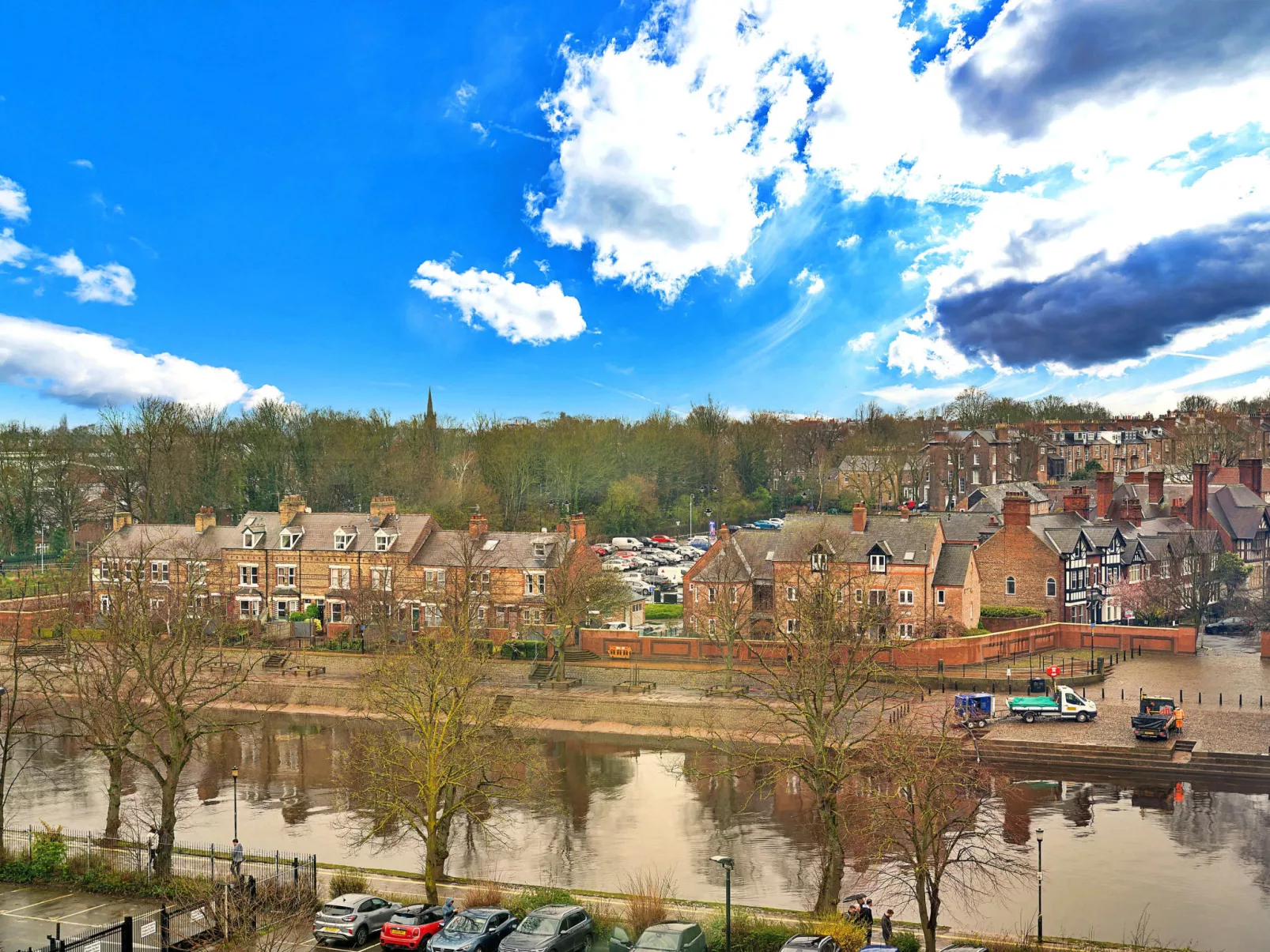 The Penthouse at 611 Westgate-Buiten