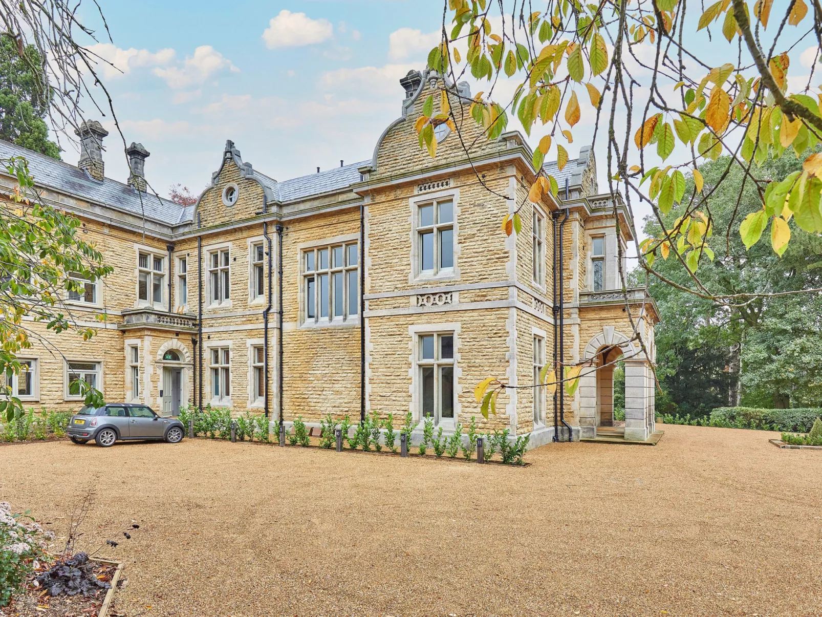 Highfield House-Buiten