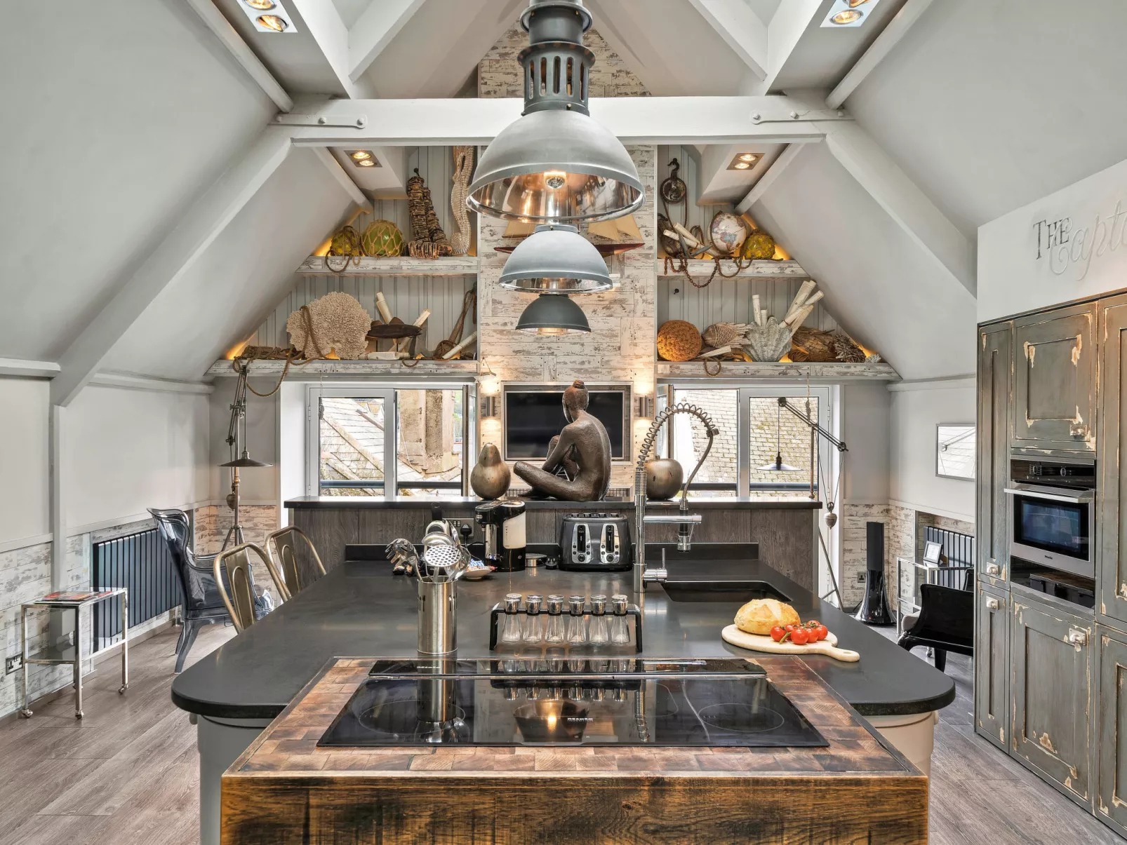 The Old Library-Binnen