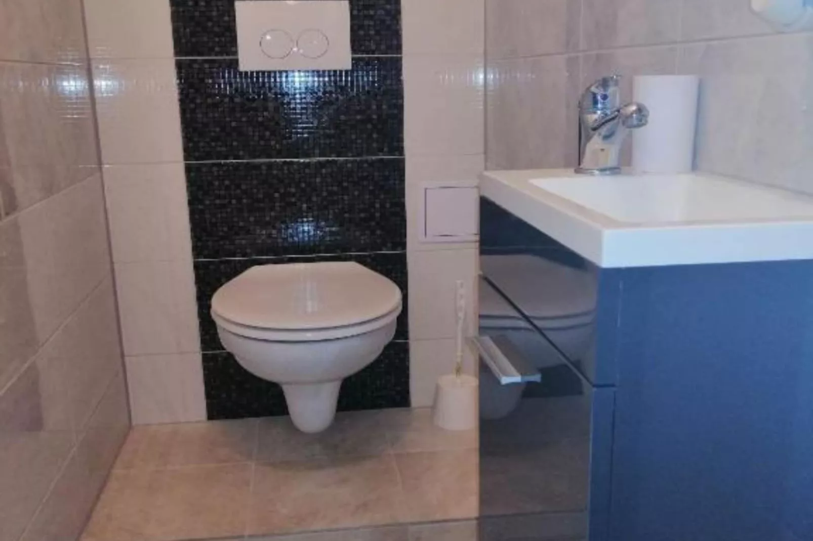 Apartment Libe with Sea View Trogir - Two Bedroom Apartment with Balcony-Badkamer