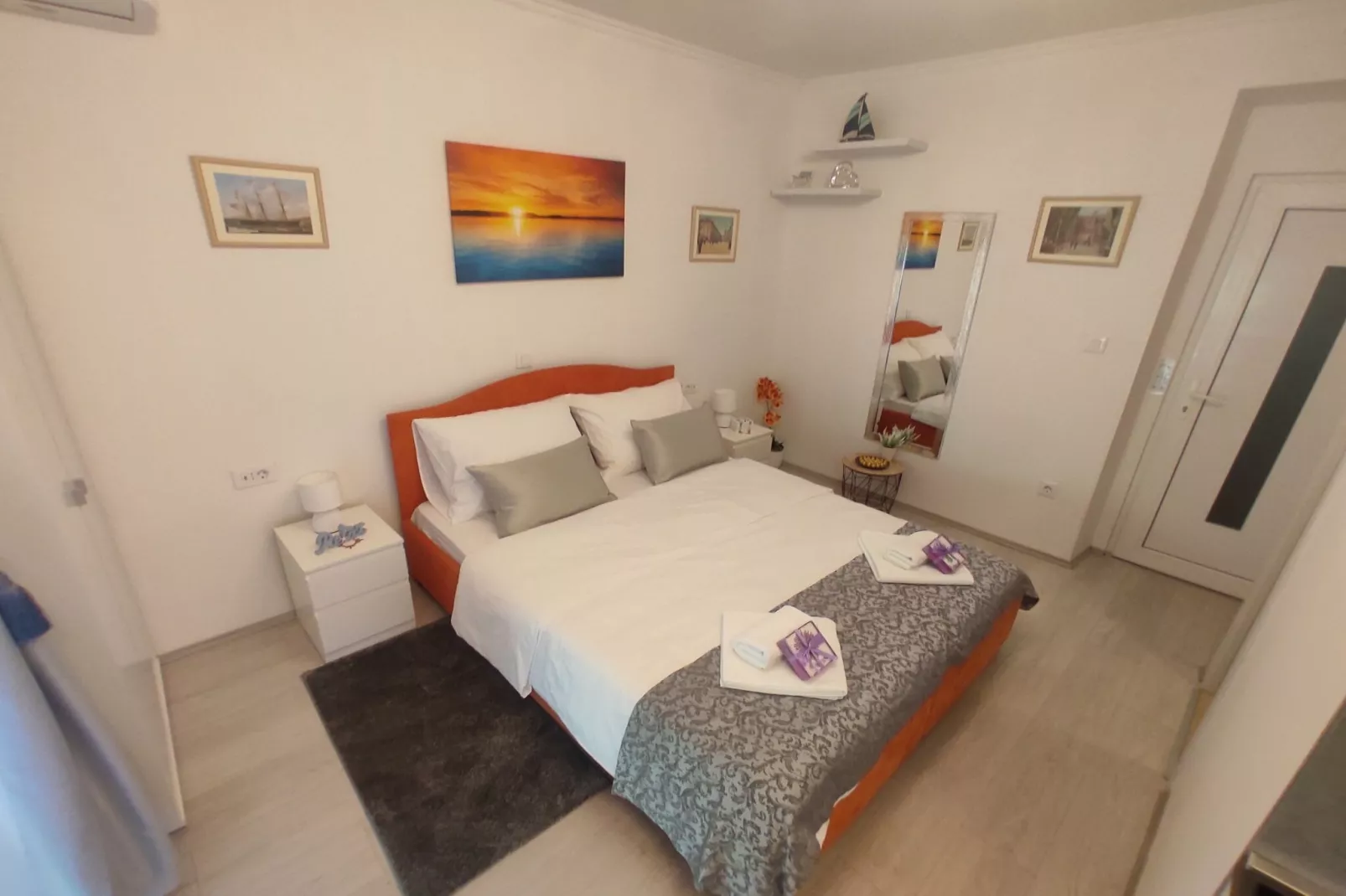 Room Porat 2 with Private Terrace - Double Bedroom with Private Terrace-Slaapkamer