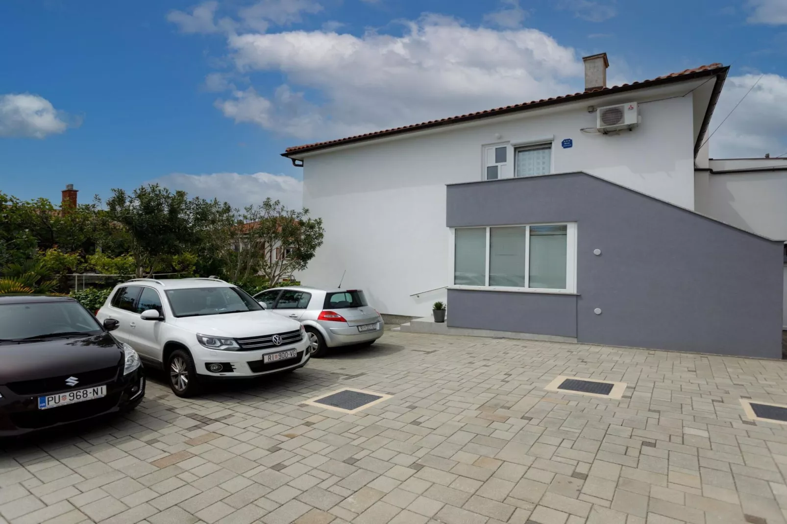 Charming and Tranquil Krk Center Apartment - One Bedroom Apartment with  Balcony-Buitenlucht