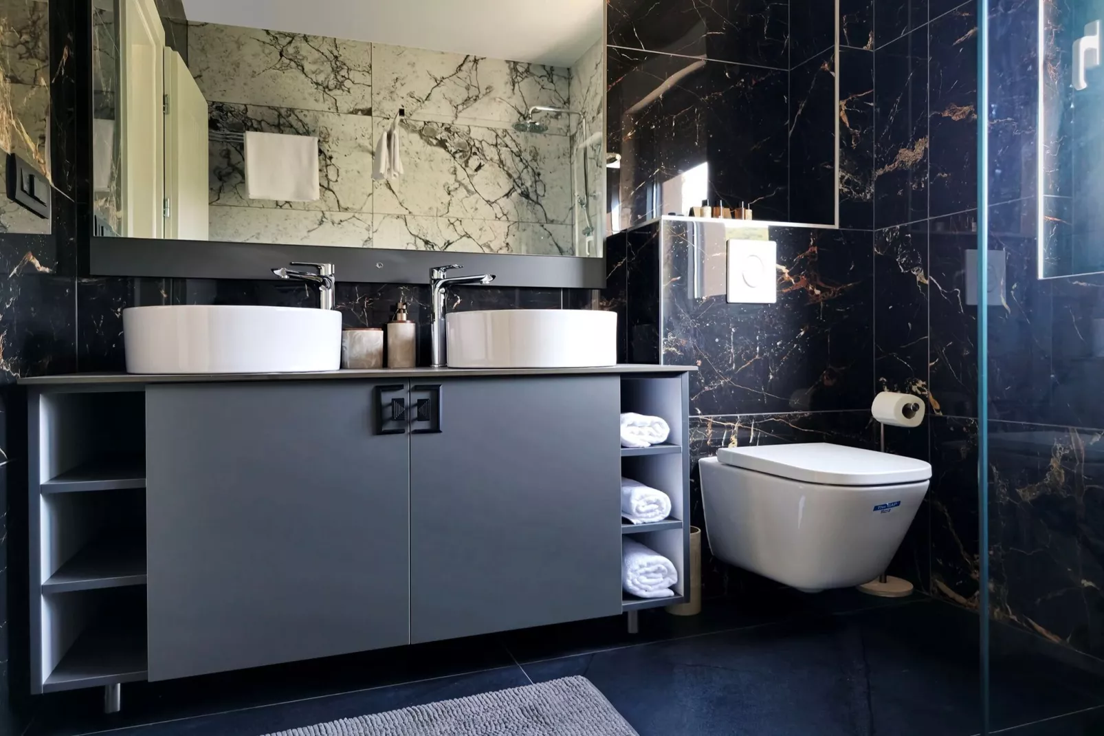 Villa Golden Grain - Four Bedroom Villa-Badkamer