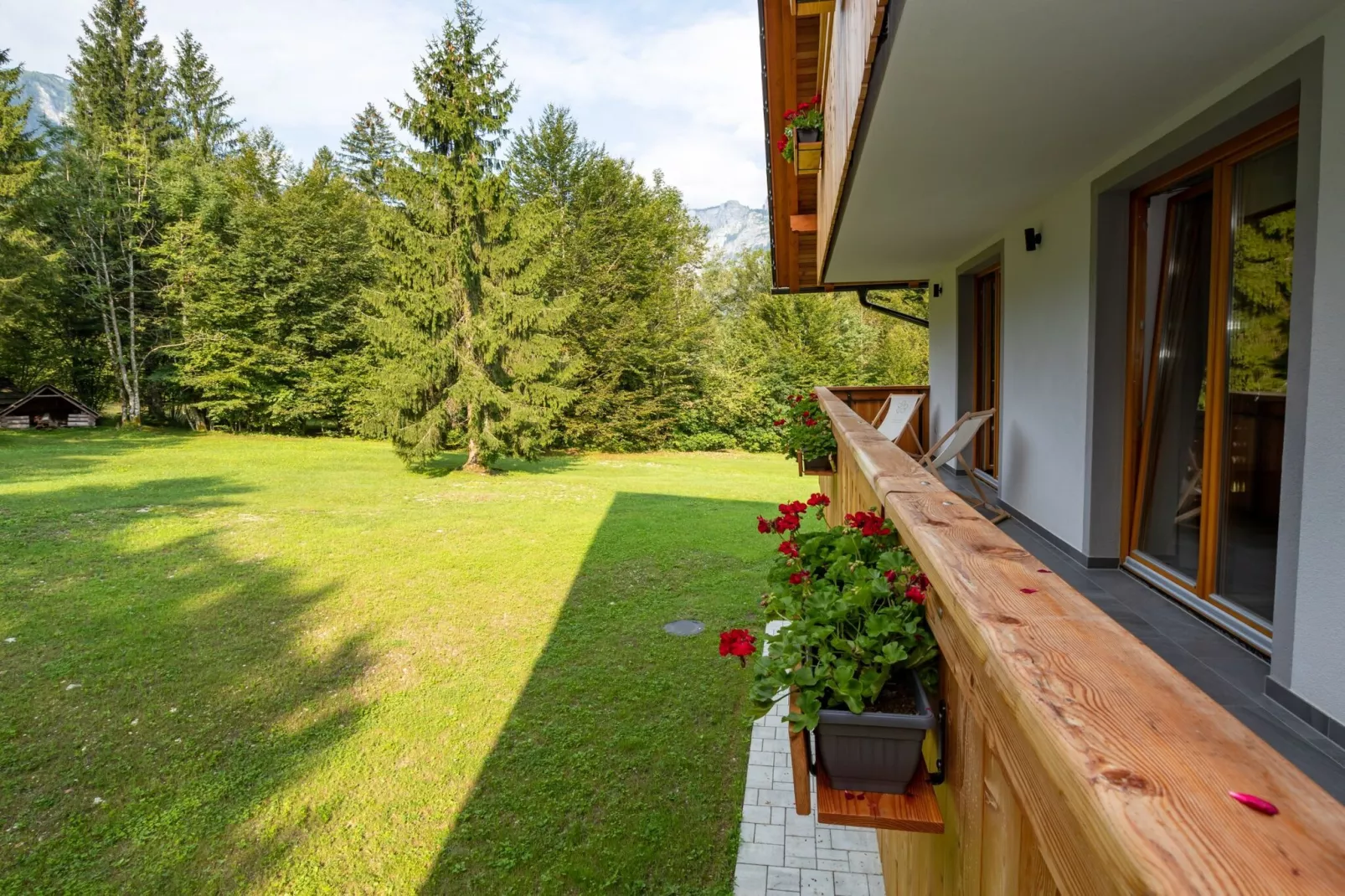 The Woodland Nook Apartments Bohinj - Classic Two Bedroom Apartment with Balcony (owner C)-Buitenlucht