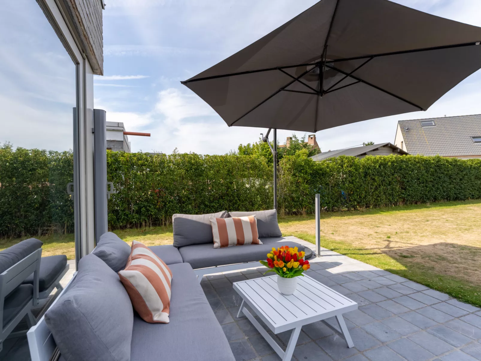 Casa Pepino in quiet cul de sac-Buiten