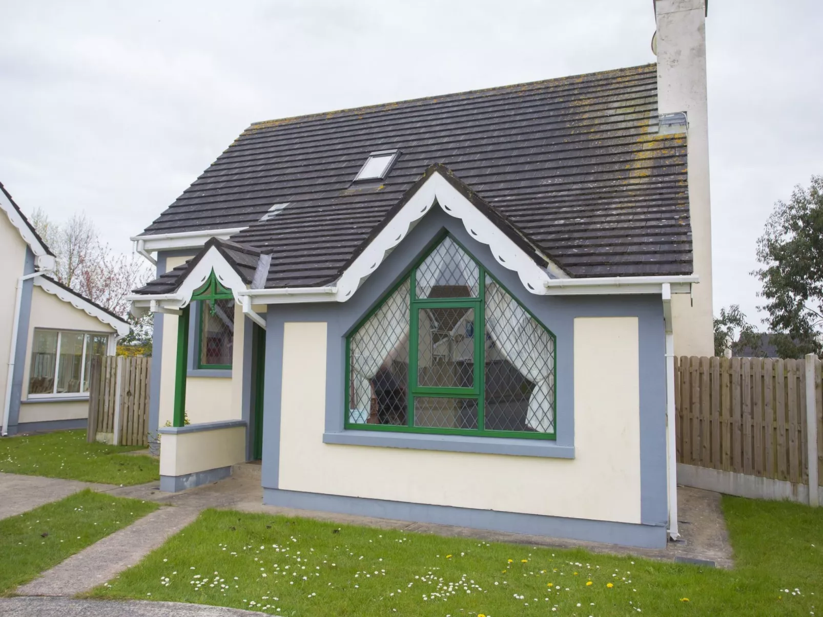 Willow Grove HC No. 4-Buiten