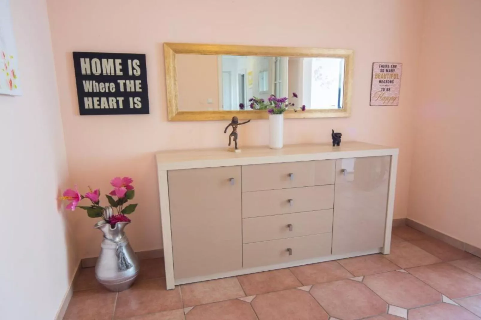 Apartments Melanie - Oprić Hills  Three bedroom apartment with balcony and sea view (A)-Binnen