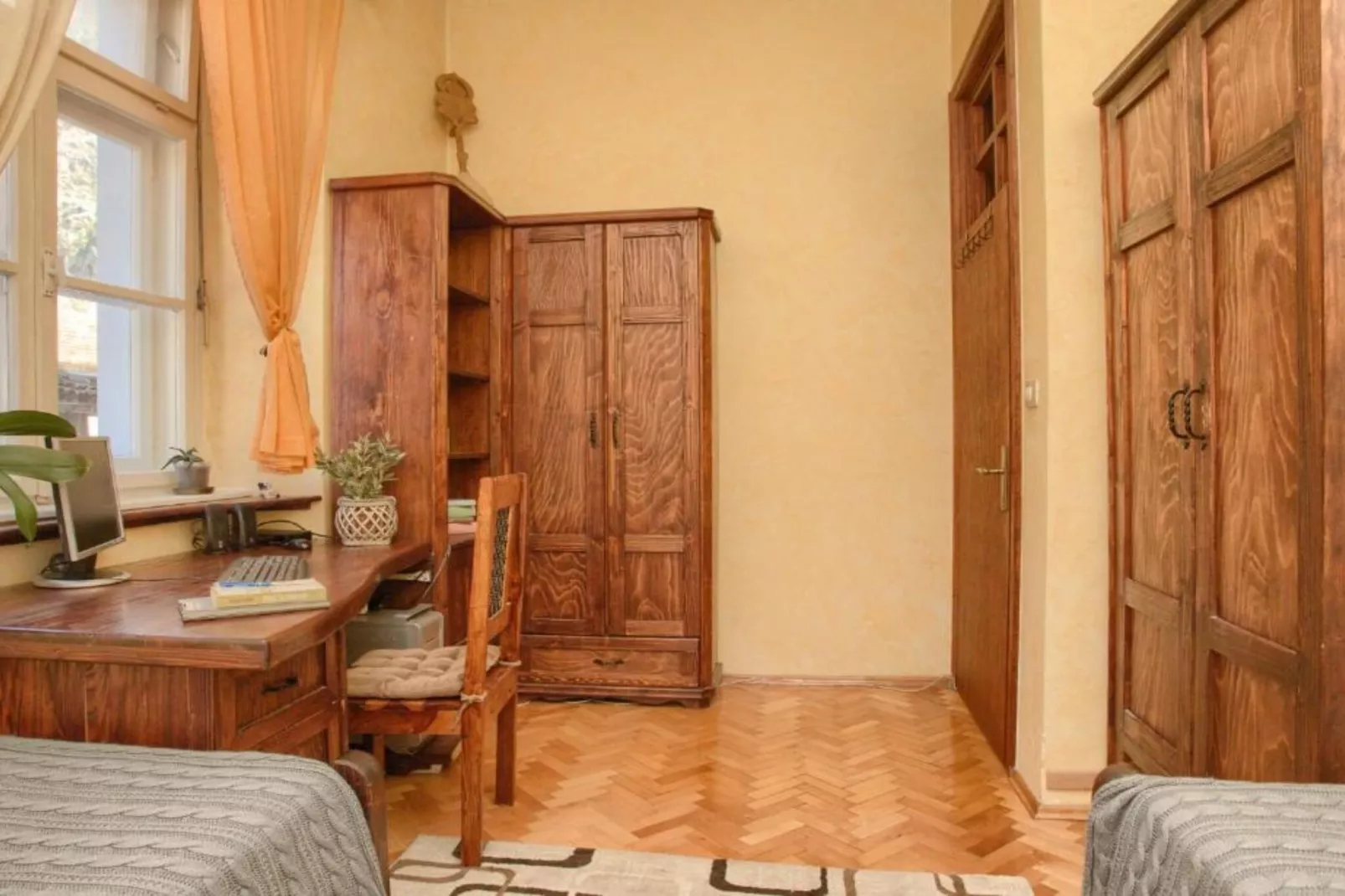 Kotor Old Town Charm Apartment - Two Bedroom Apartment-Slaapkamer