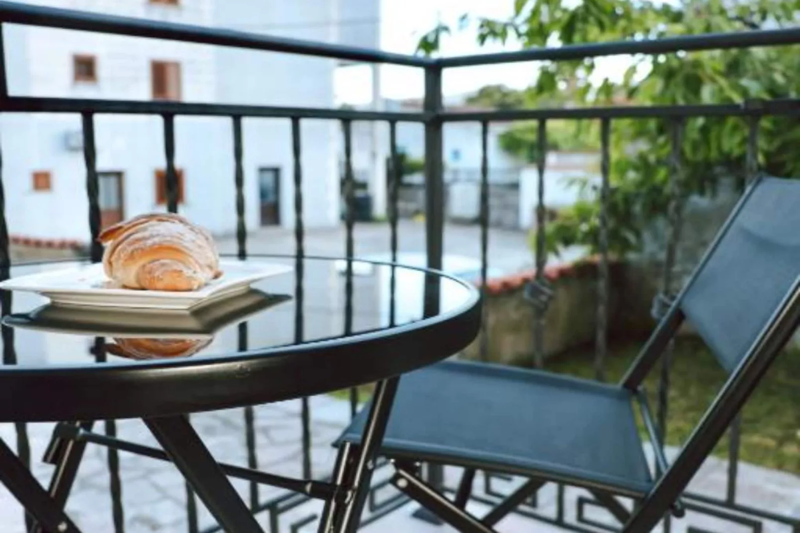 Stylish Apartment with Modern Elegance in Herceg Novi Area - Deluxe One Bedroom Apartment with Balcony-Terrasbalkon