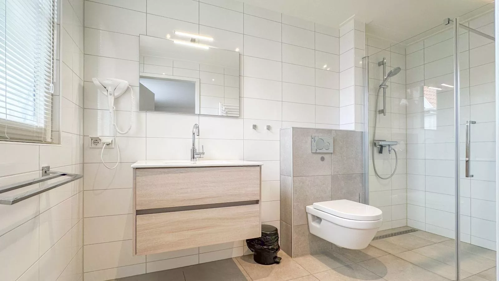 Coast and Calm 63-Badkamer