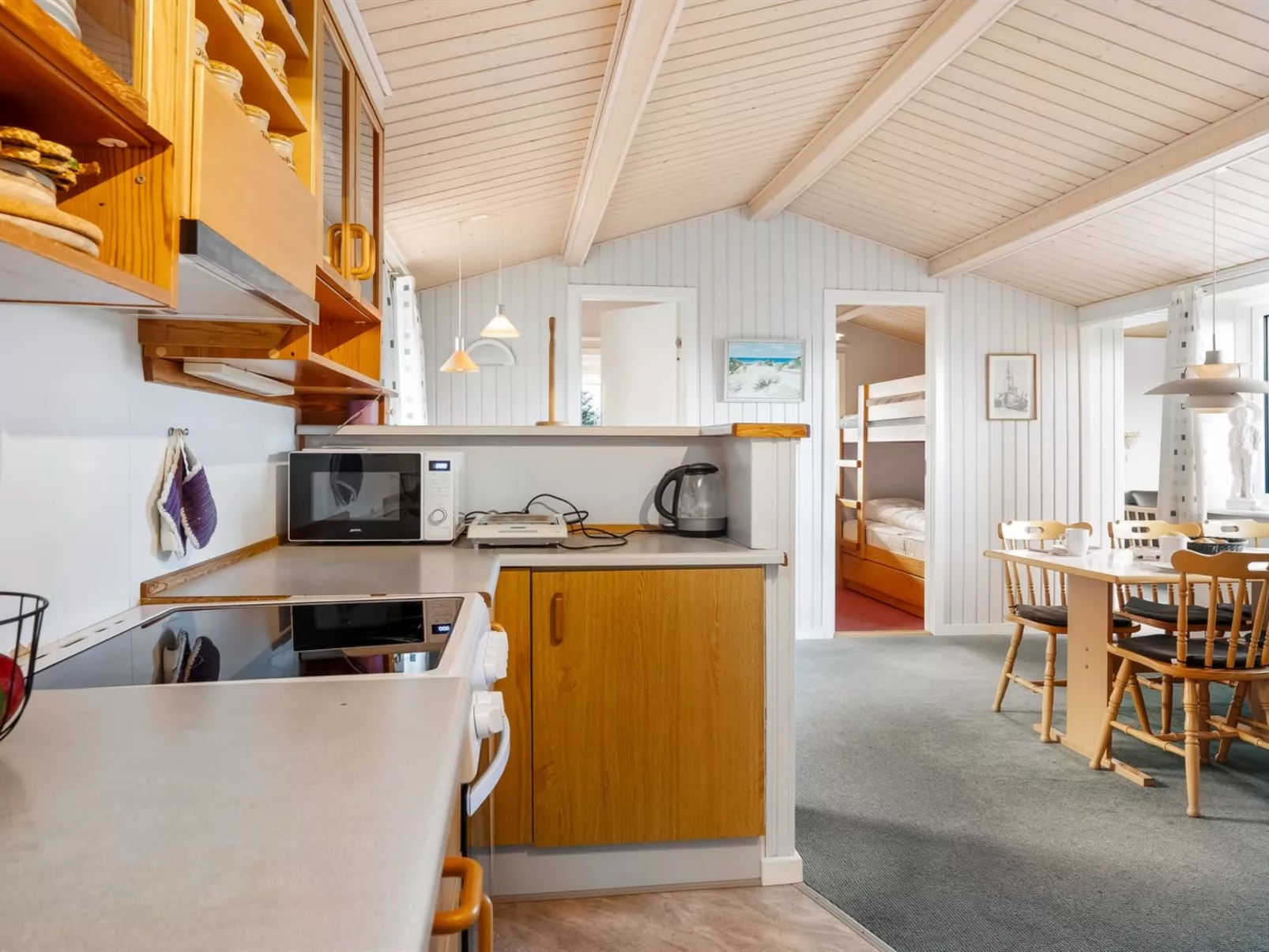 "Gisa" - 500m from the sea-Binnen