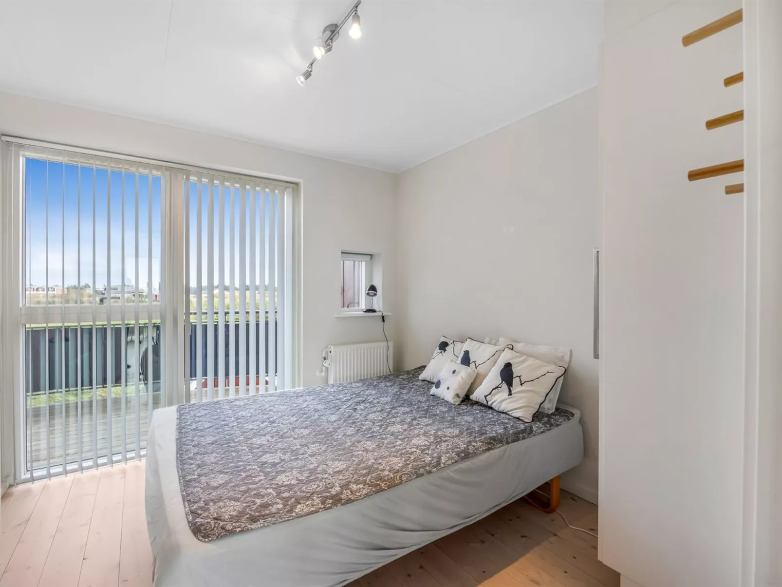 "Janik" - 700m from the sea-Binnen