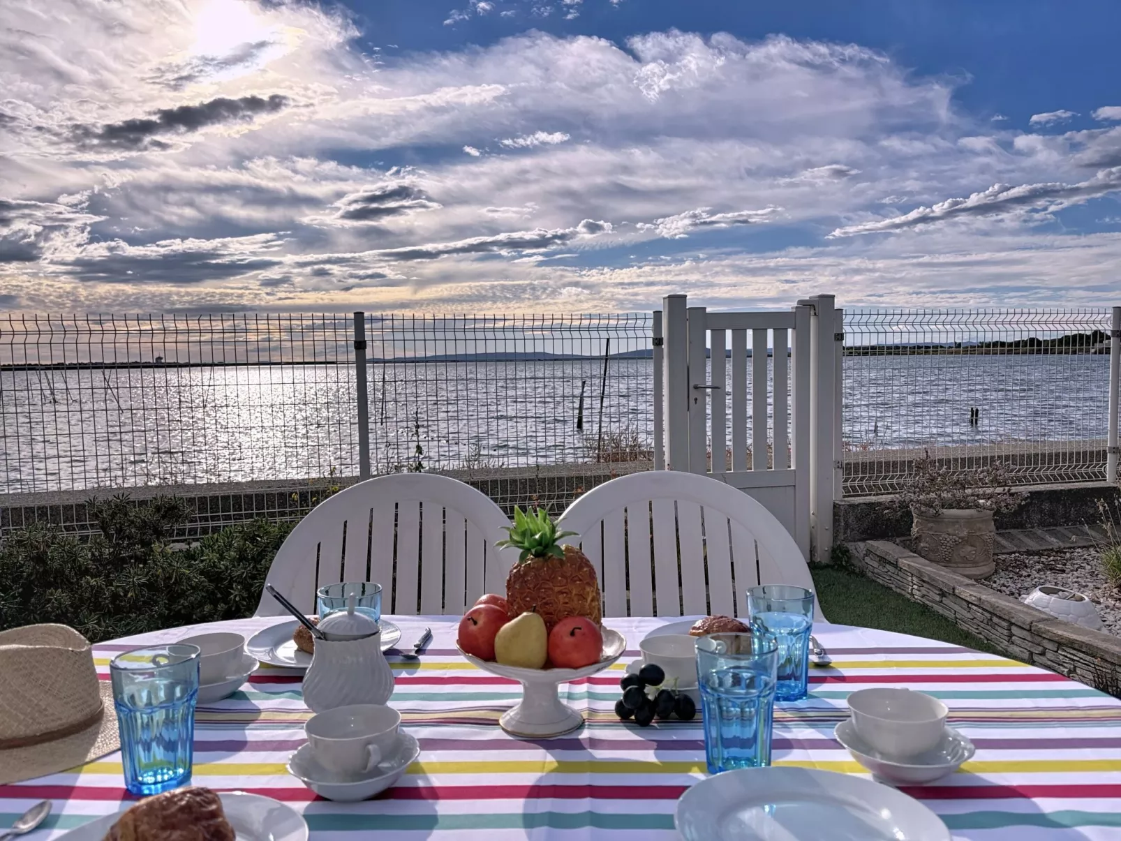 Les cabanes de Pérols-Buiten