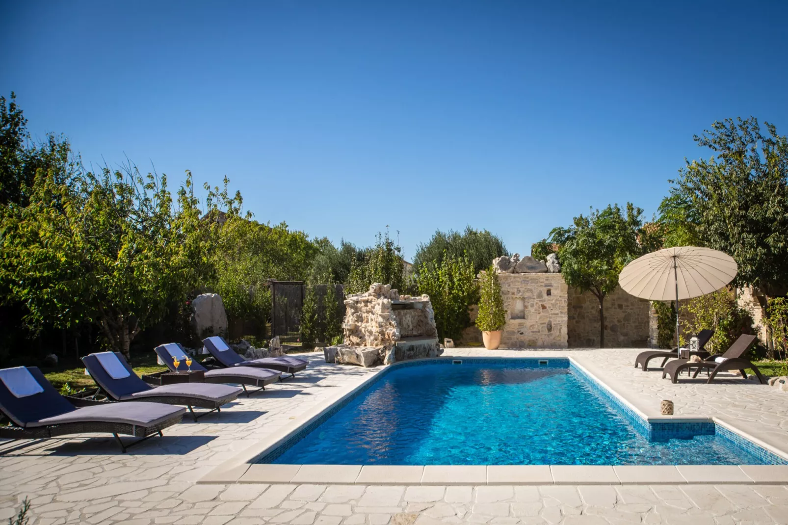 Villa Olea with private heated pool-Zwembad