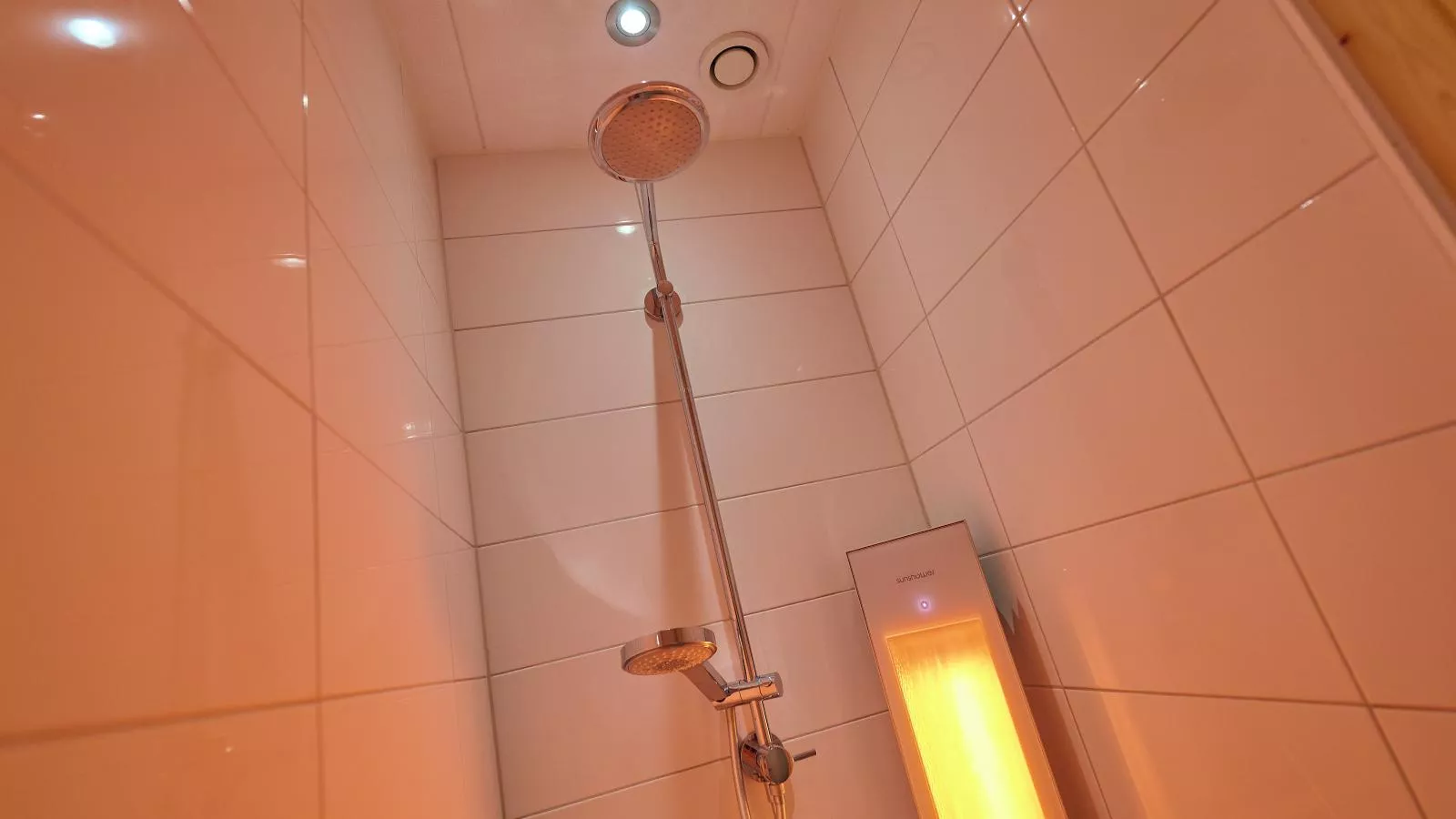 Sauna Zee 27H-Badkamer