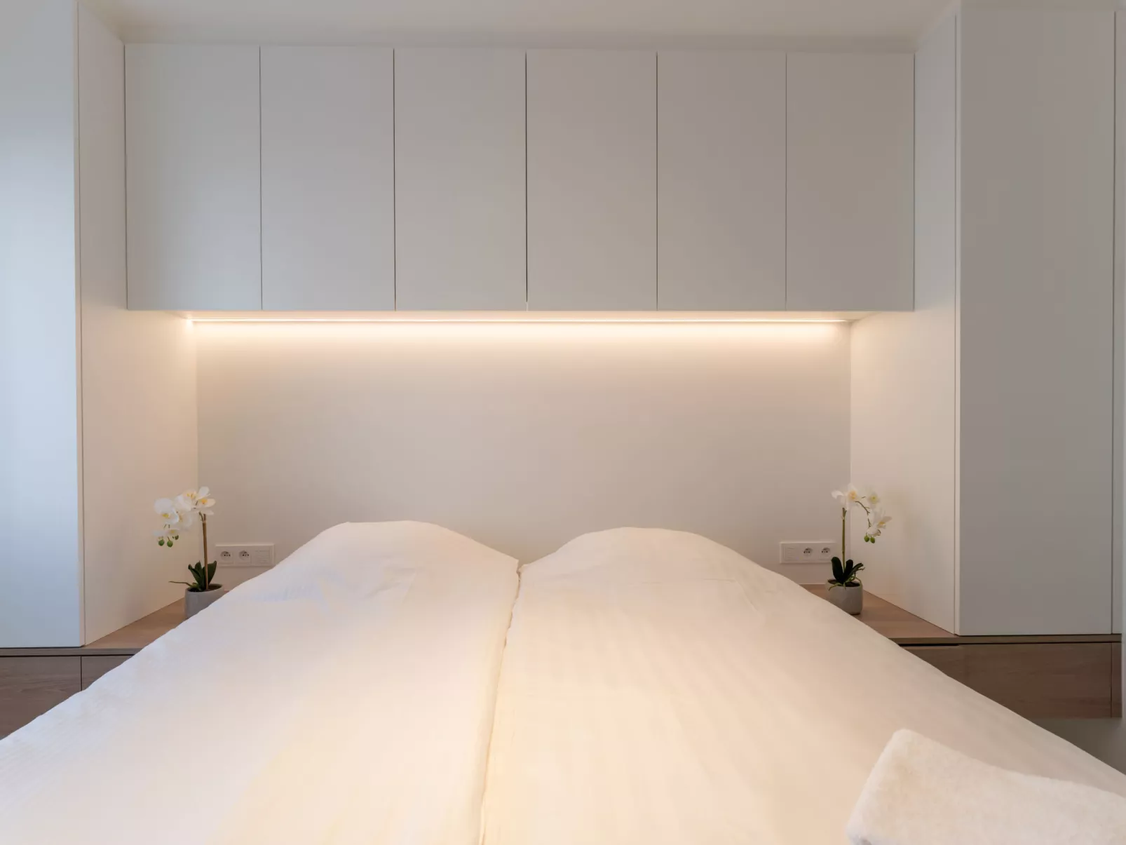 Marie Antoinette close by the sea-Binnen