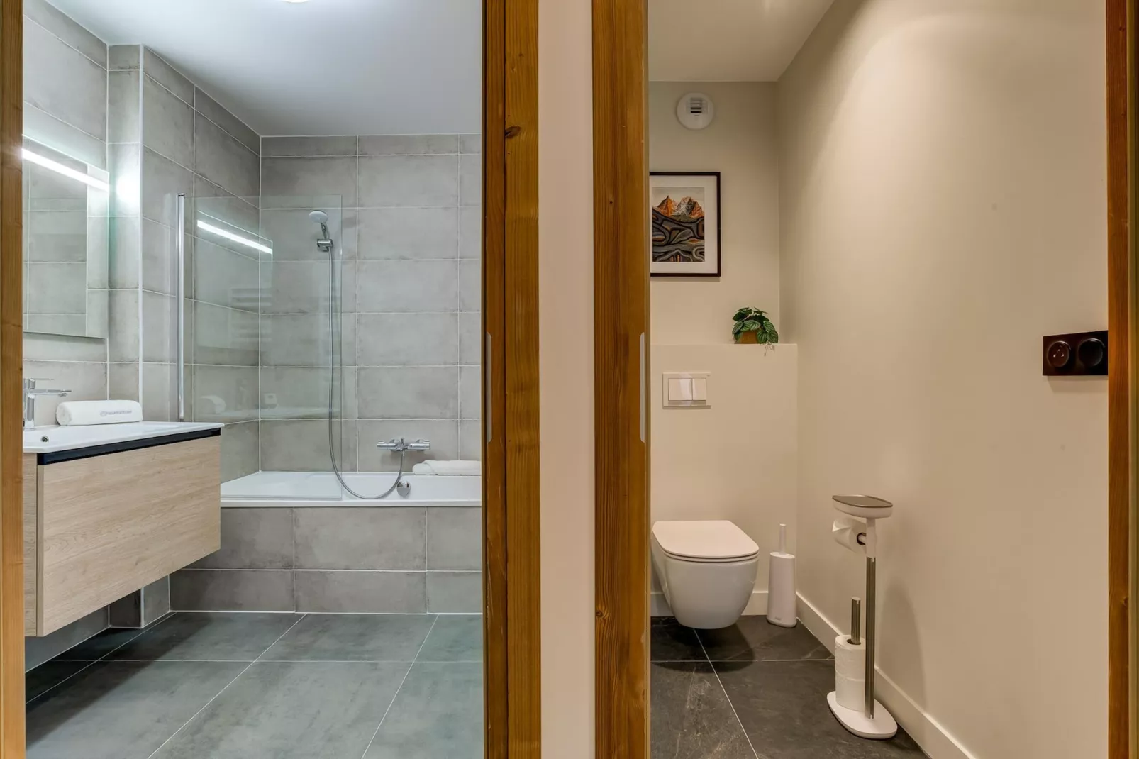 White Pearl A12-Badkamer