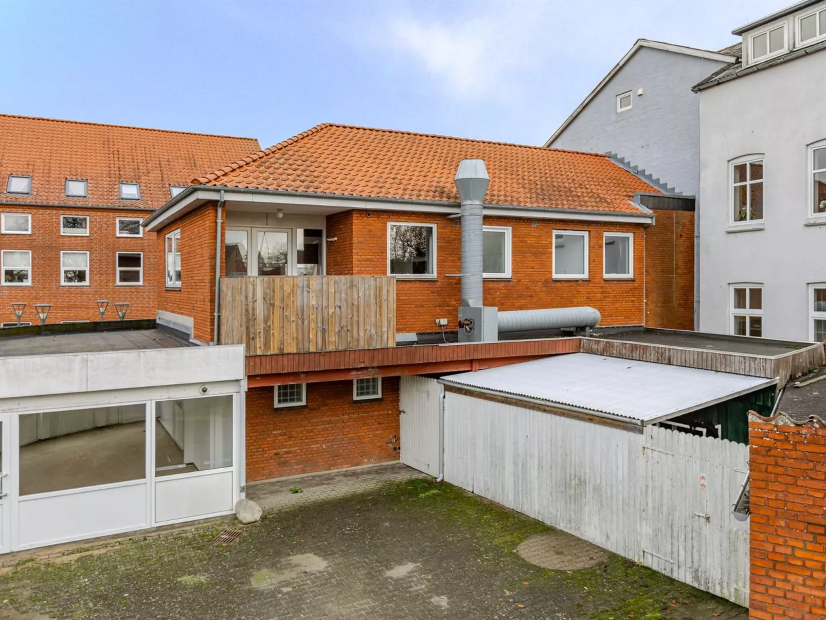 "Fader" - 31km from the sea-Buiten