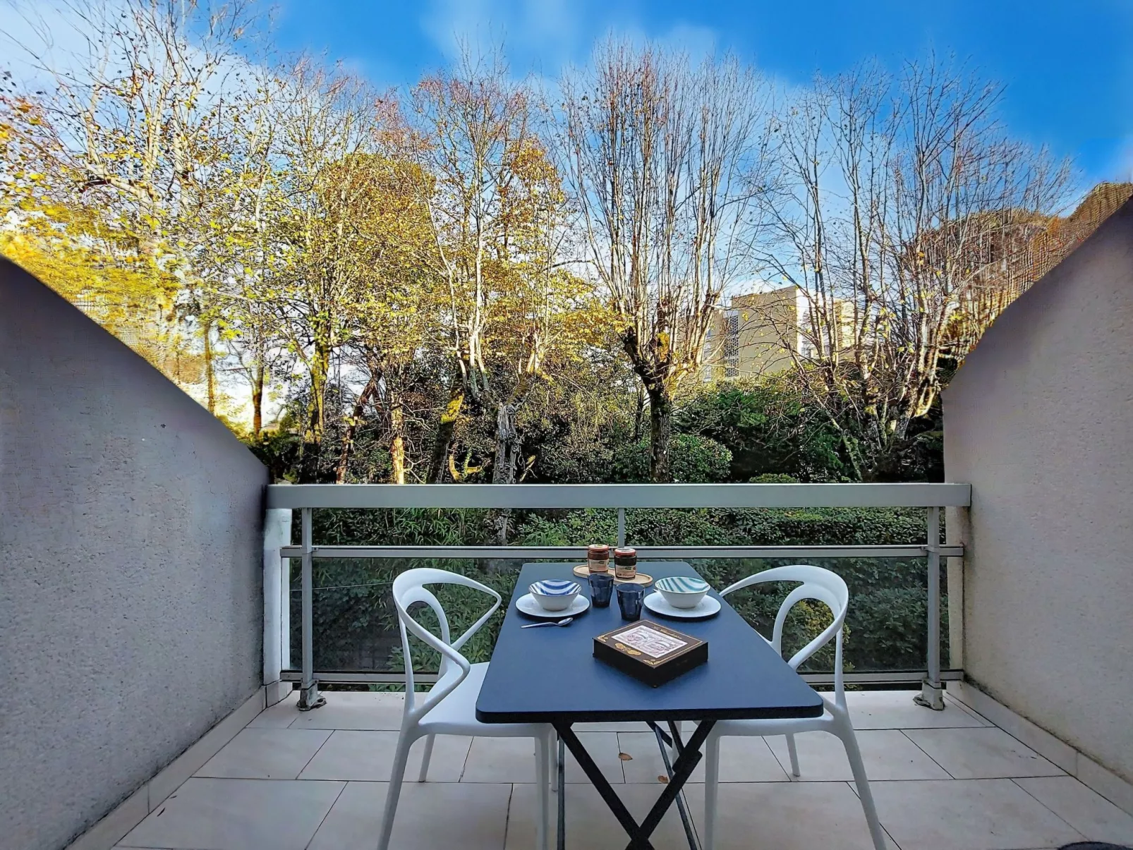 Les Hauts de Nauzan-Buiten