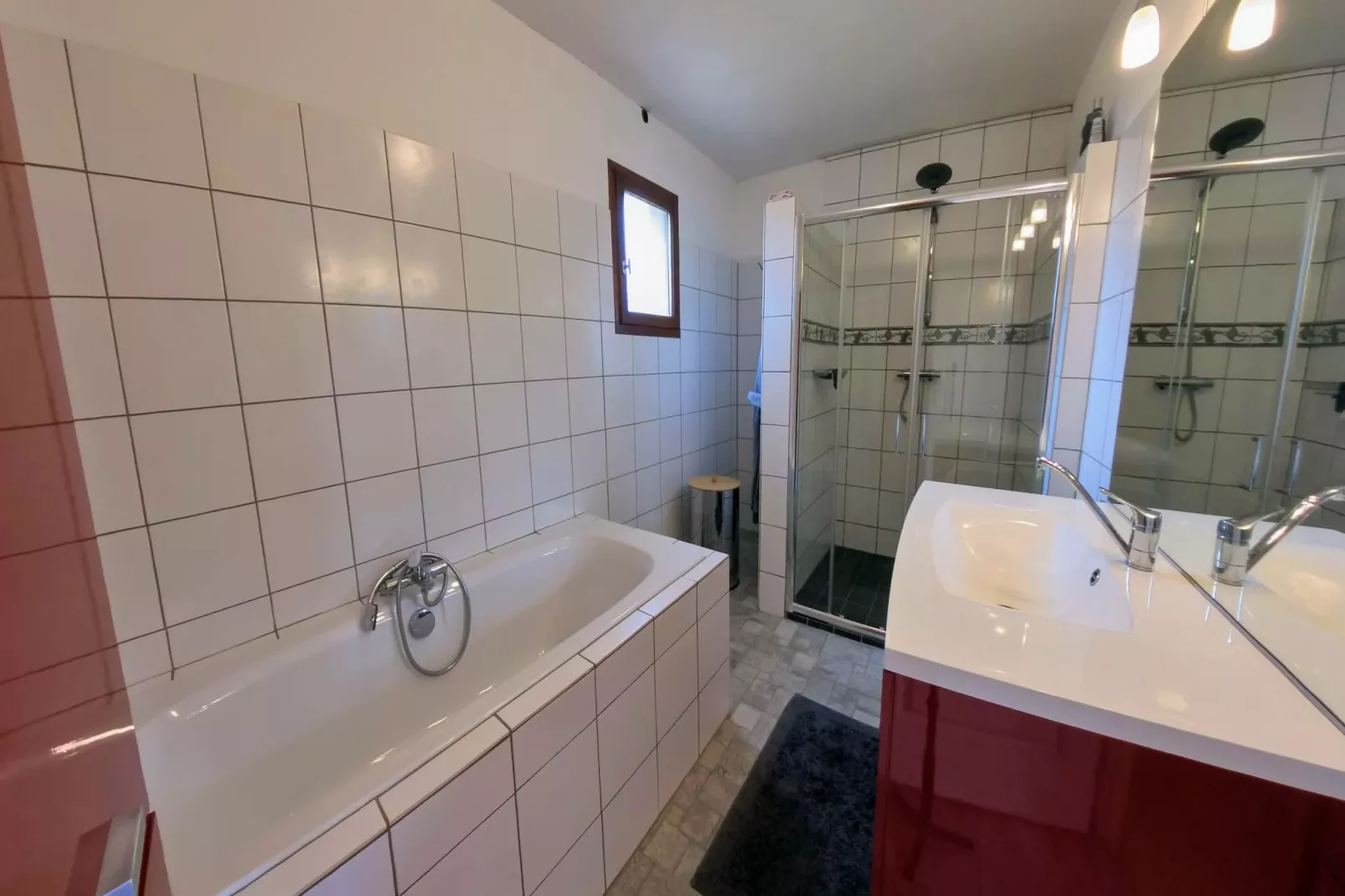 Villa La Belle Vie-Badkamer