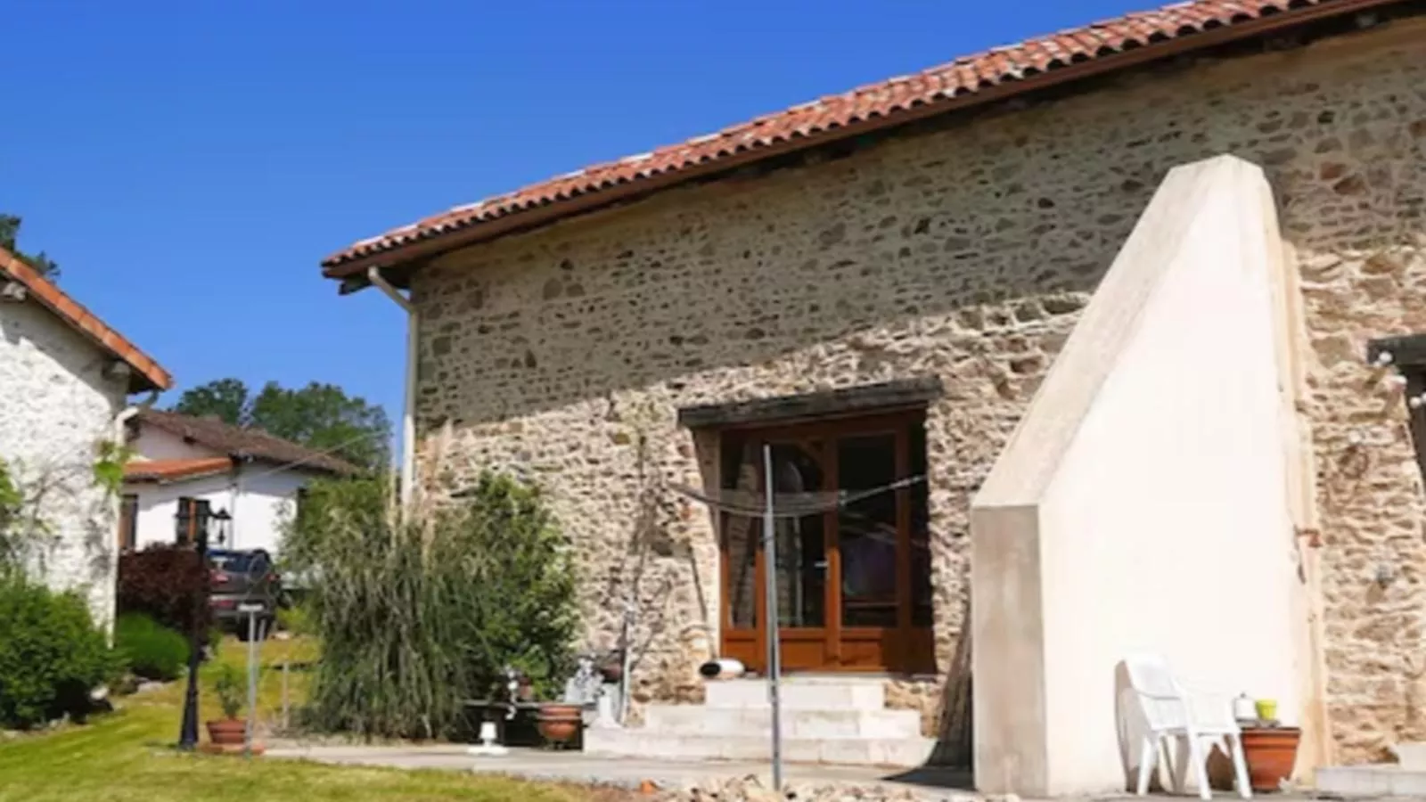 Chez Rambaud-Buitenkant zomer