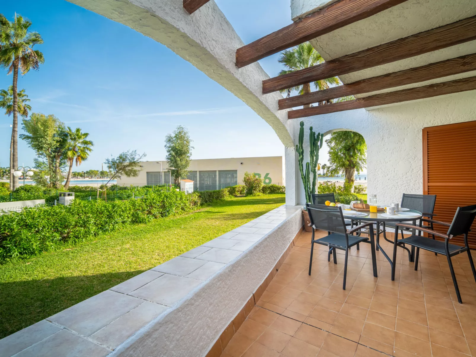 Carabela Chic-Buiten