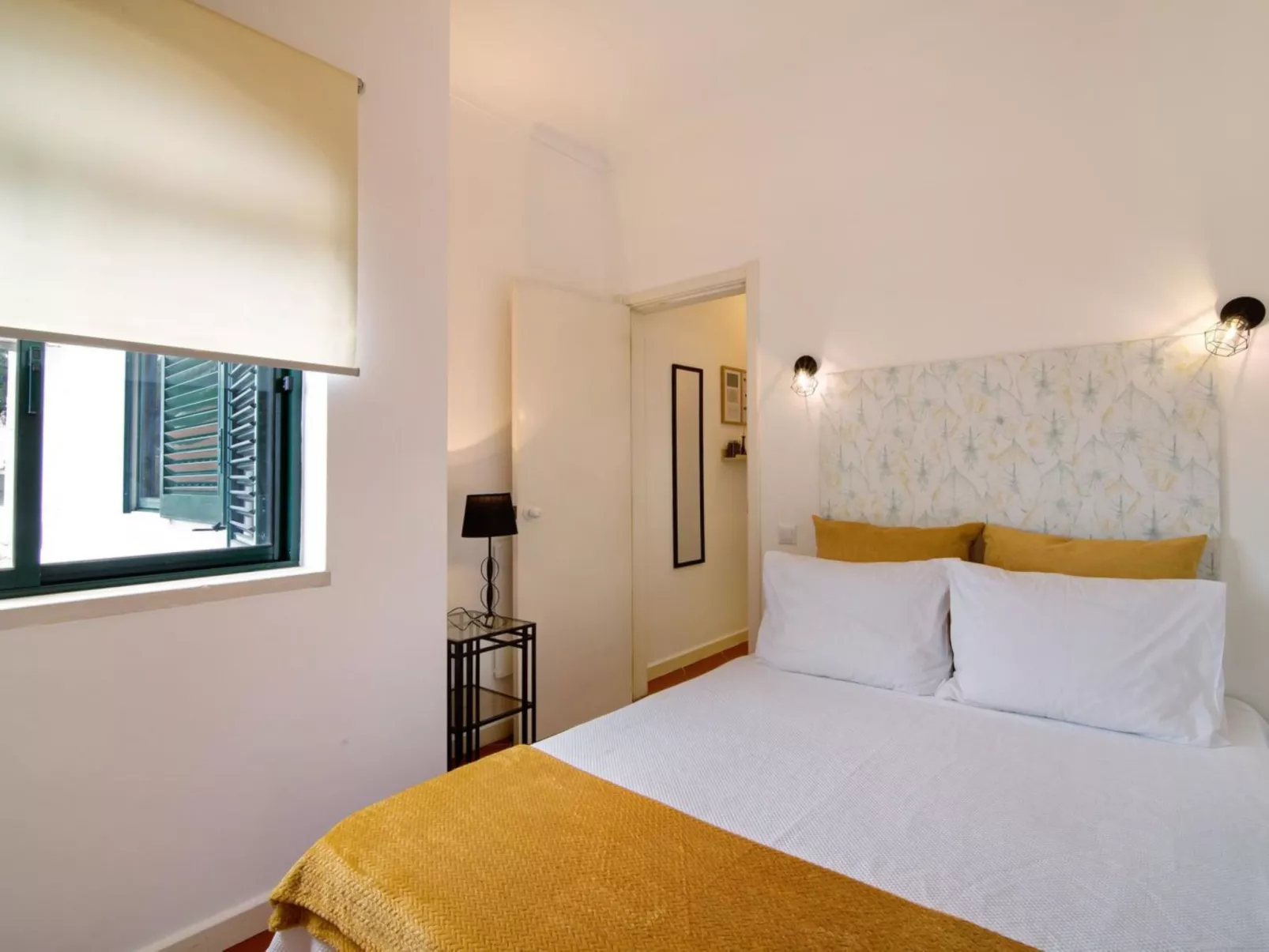 Medusa - Sunny Way-Binnen