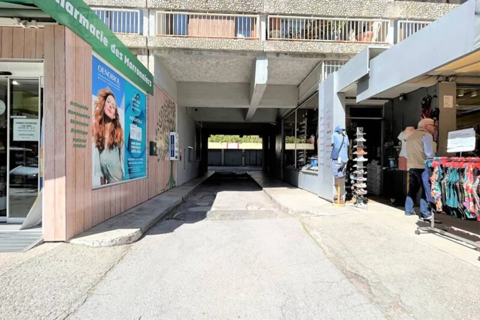 Résidence Griselis-Niet-getagd