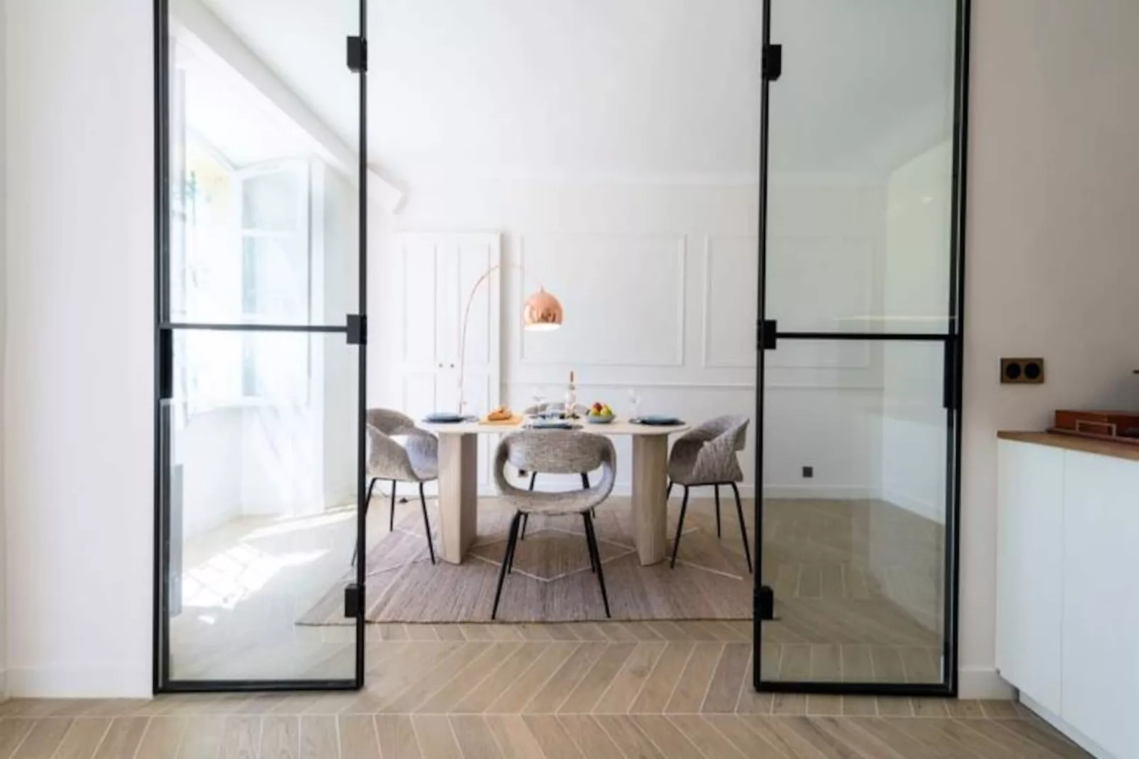 Résidence 4p Bourgeois Rez-de-jardin, Proche Croisette & Plages-Niet-getagd