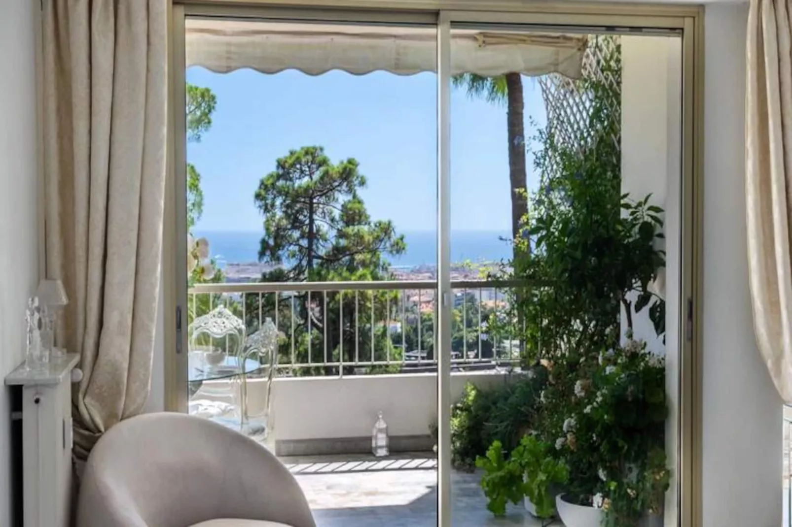 Résidence Spacieux 2p Vue Mer &ndash; R&eacute;sidence Avec Piscine, Cannes-Niet-getagd