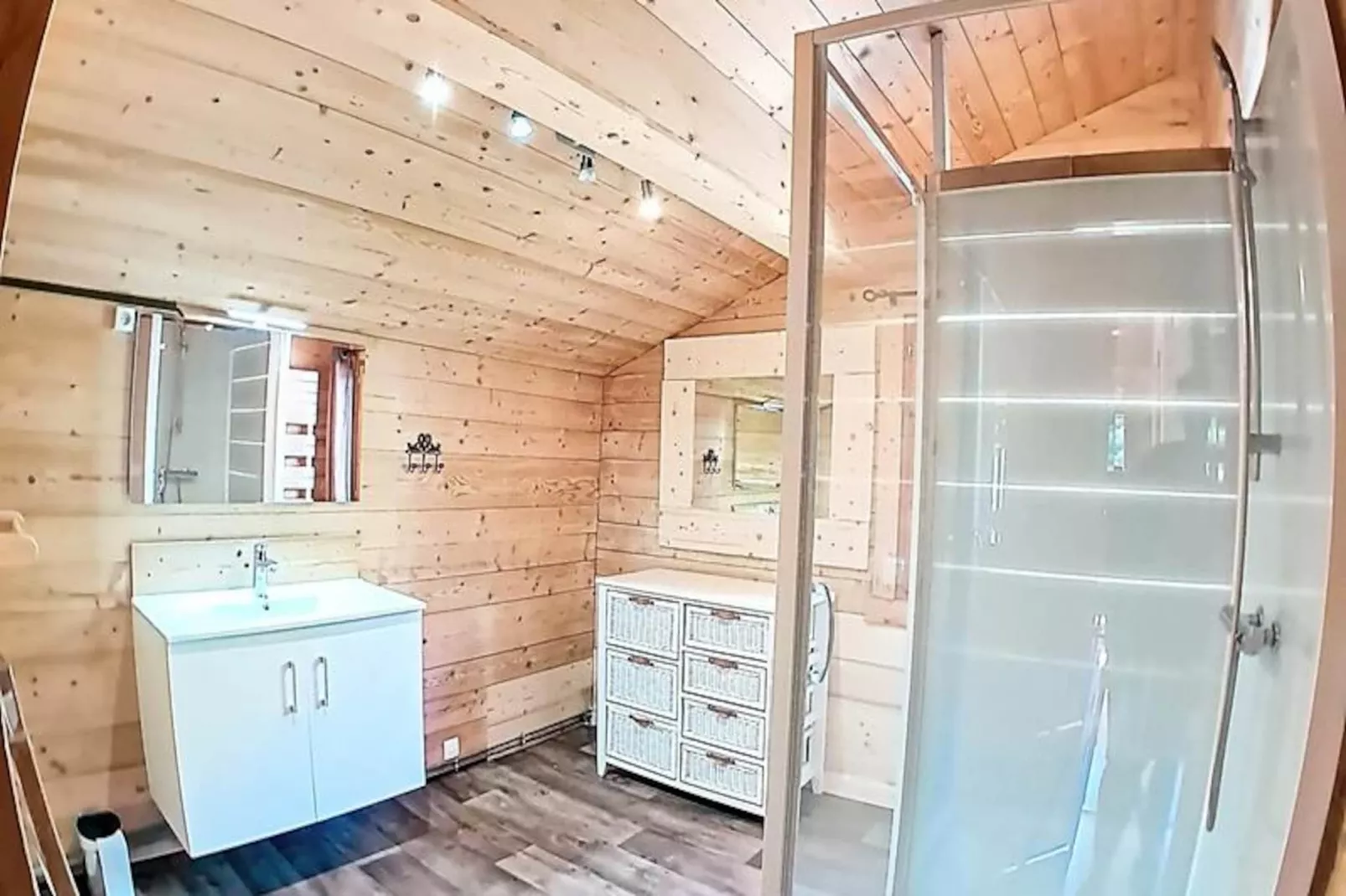 Résidence Ours Brun-Niet-getagd