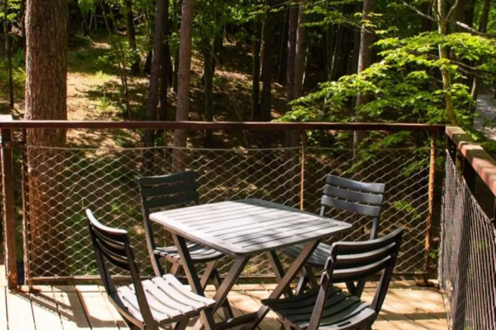 Gîte Cabane insolite dans les cévennes – les sous-bois 3 étoiles-Niet-getagd