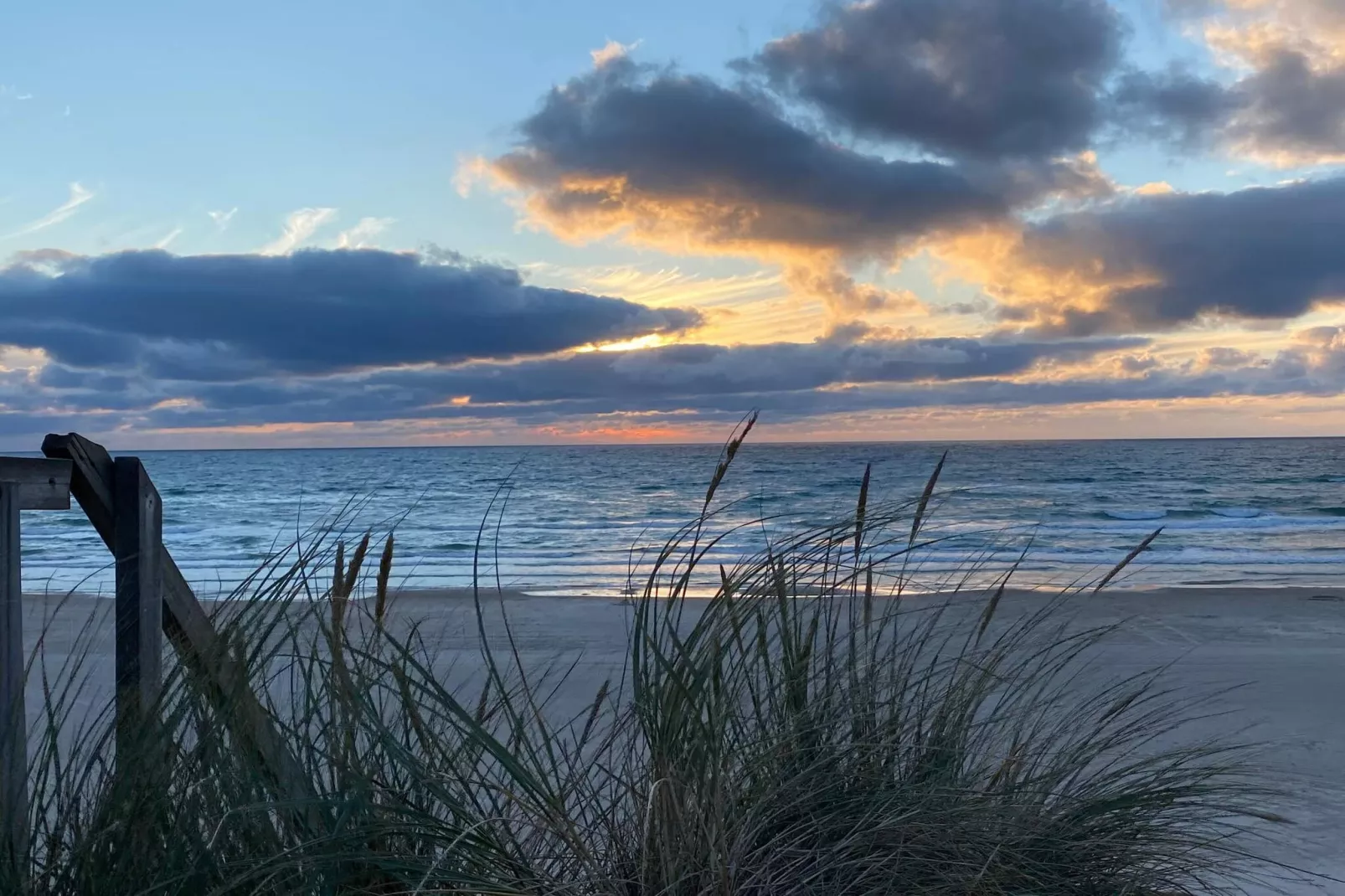 Luxe kust toevluchtsoord -- By Traum Ferienwohnungen-Waterzicht